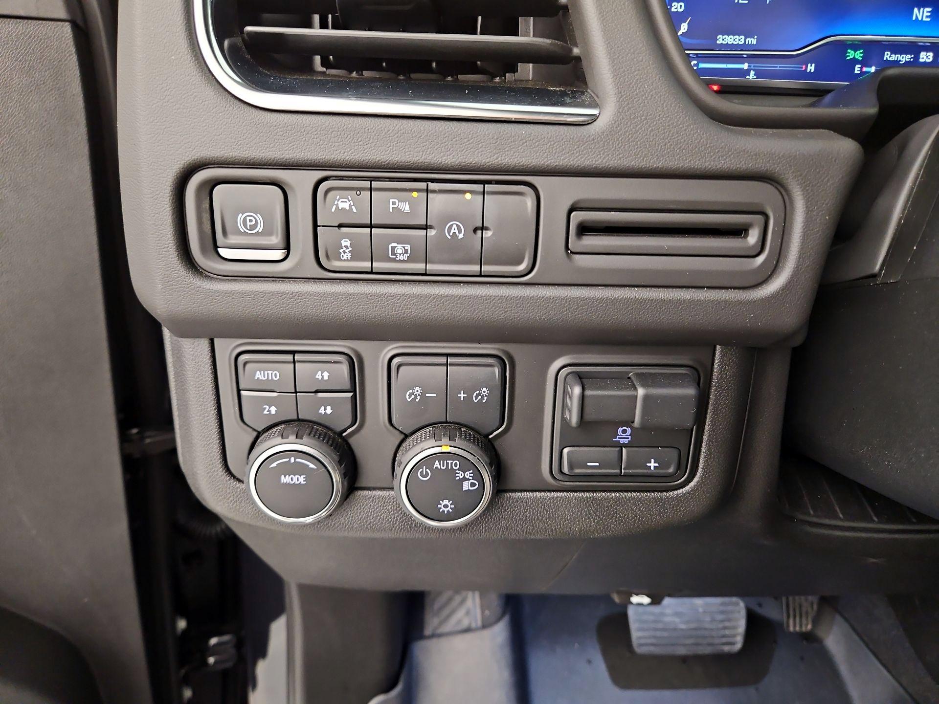 Thumbnail: 2024 Chevrolet Tahoe - 13