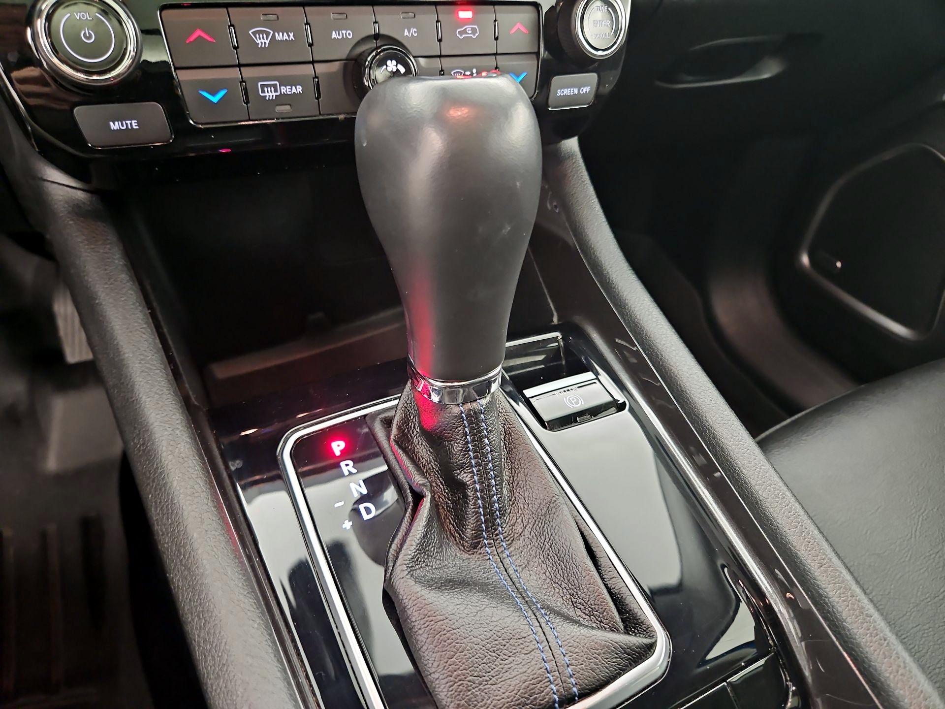 Thumbnail: 2022 Jeep Compass - 17