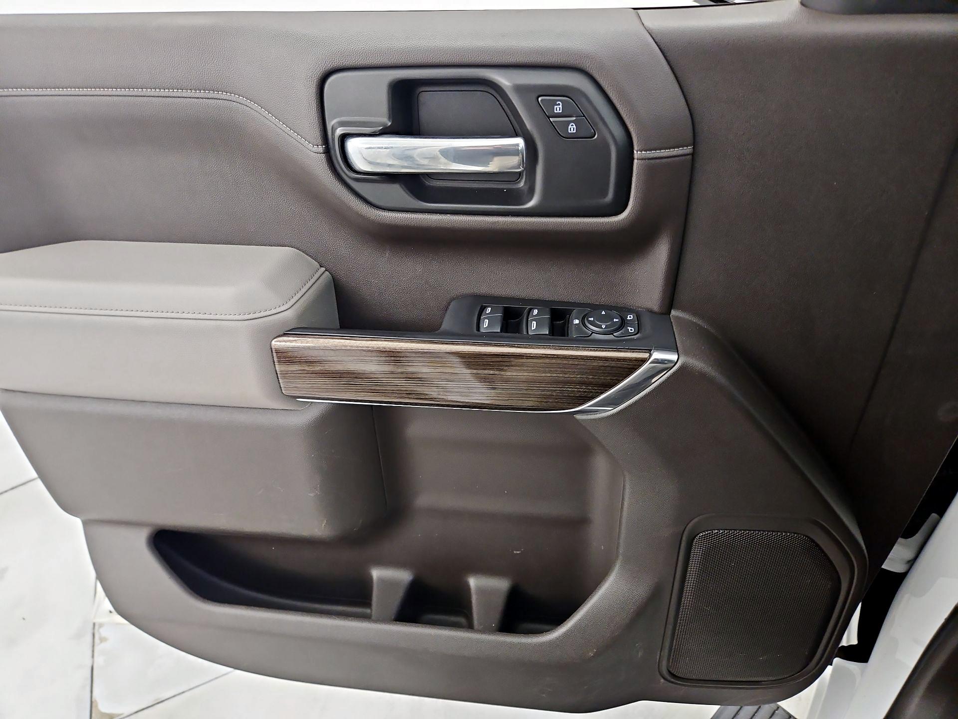 Thumbnail: 2021 Chevrolet Silverado 1500 - 12