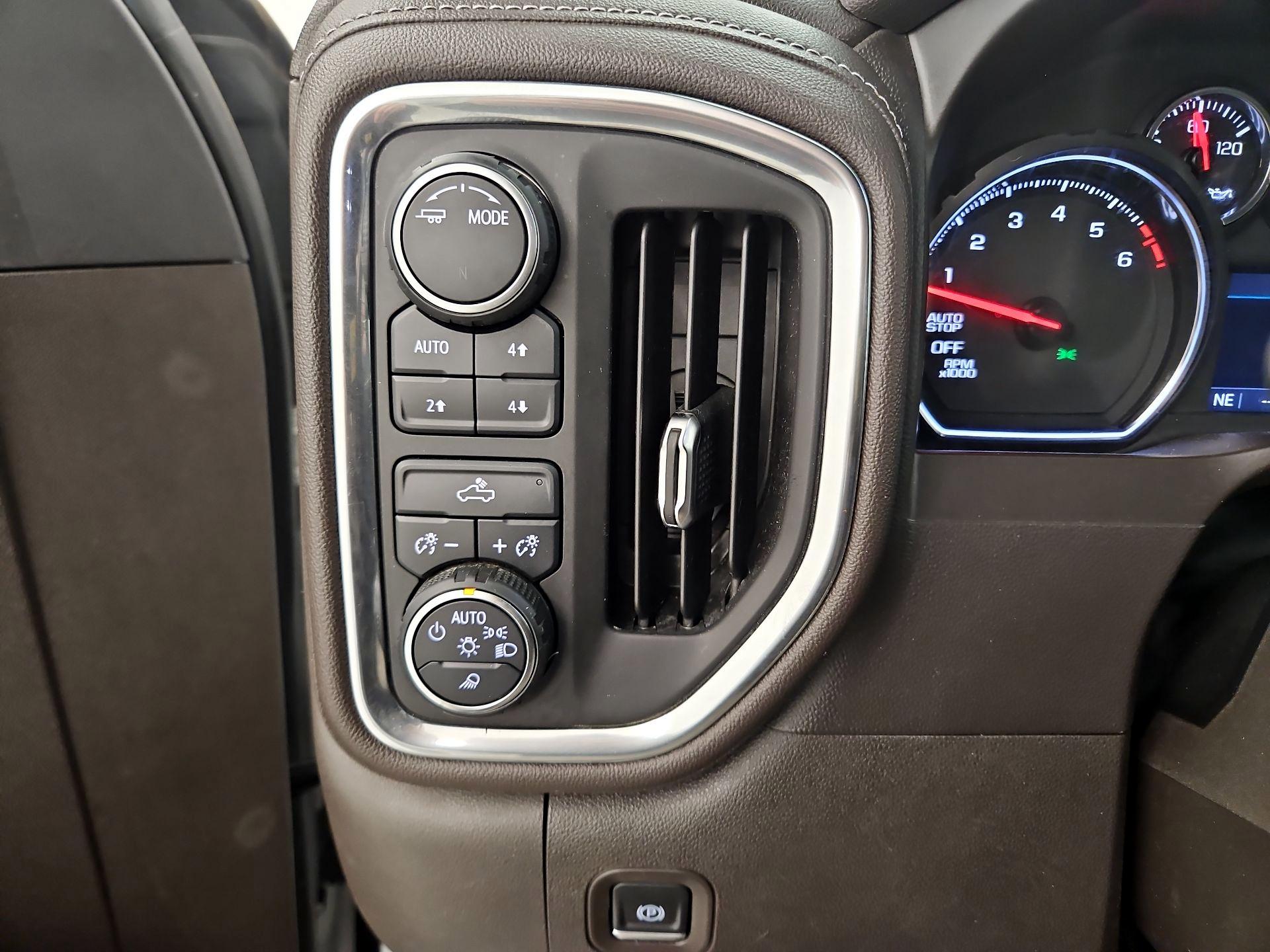 Thumbnail: 2021 Chevrolet Silverado 1500 - 13