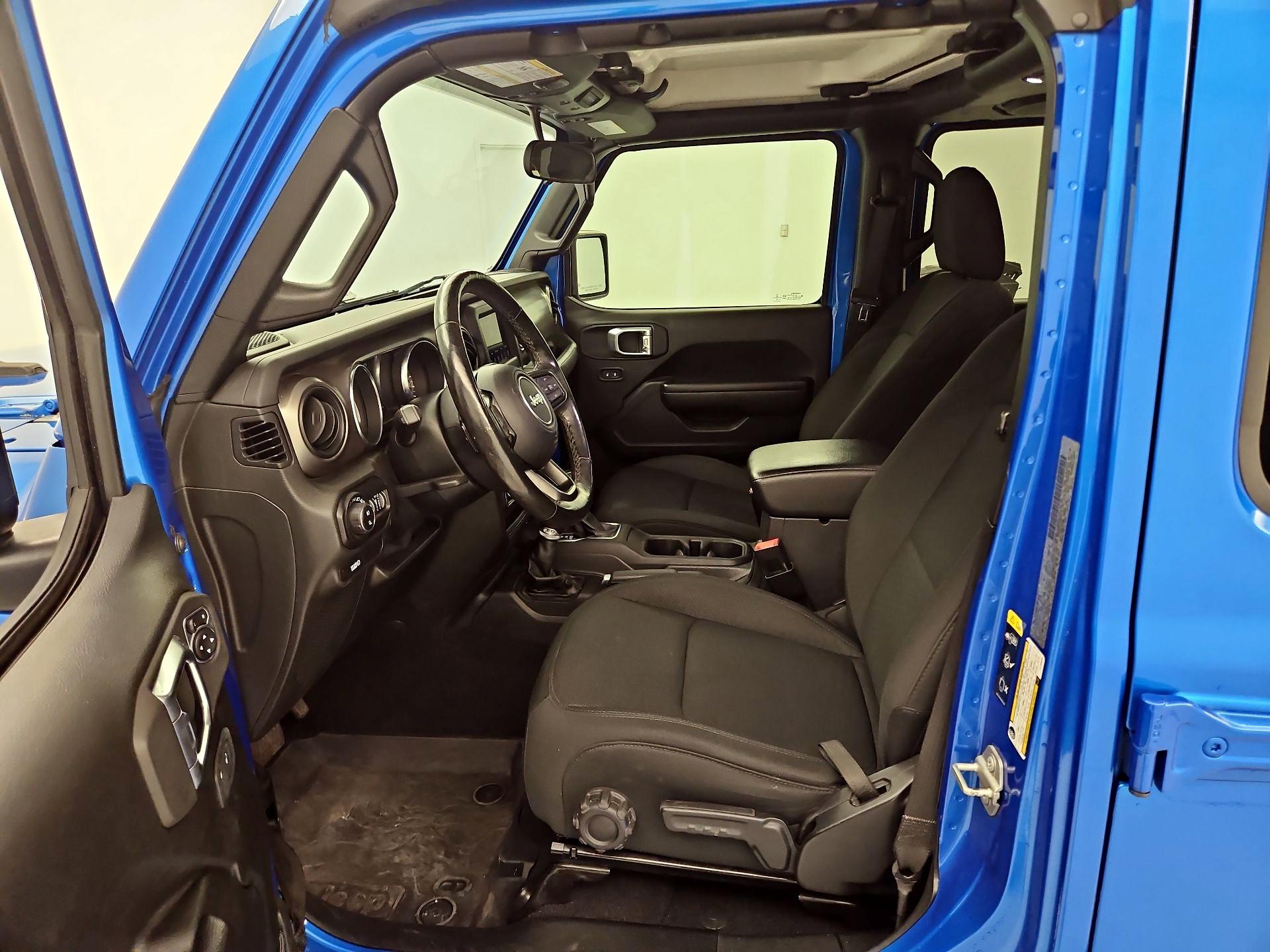 Thumbnail: 2020 Jeep Gladiator - 11