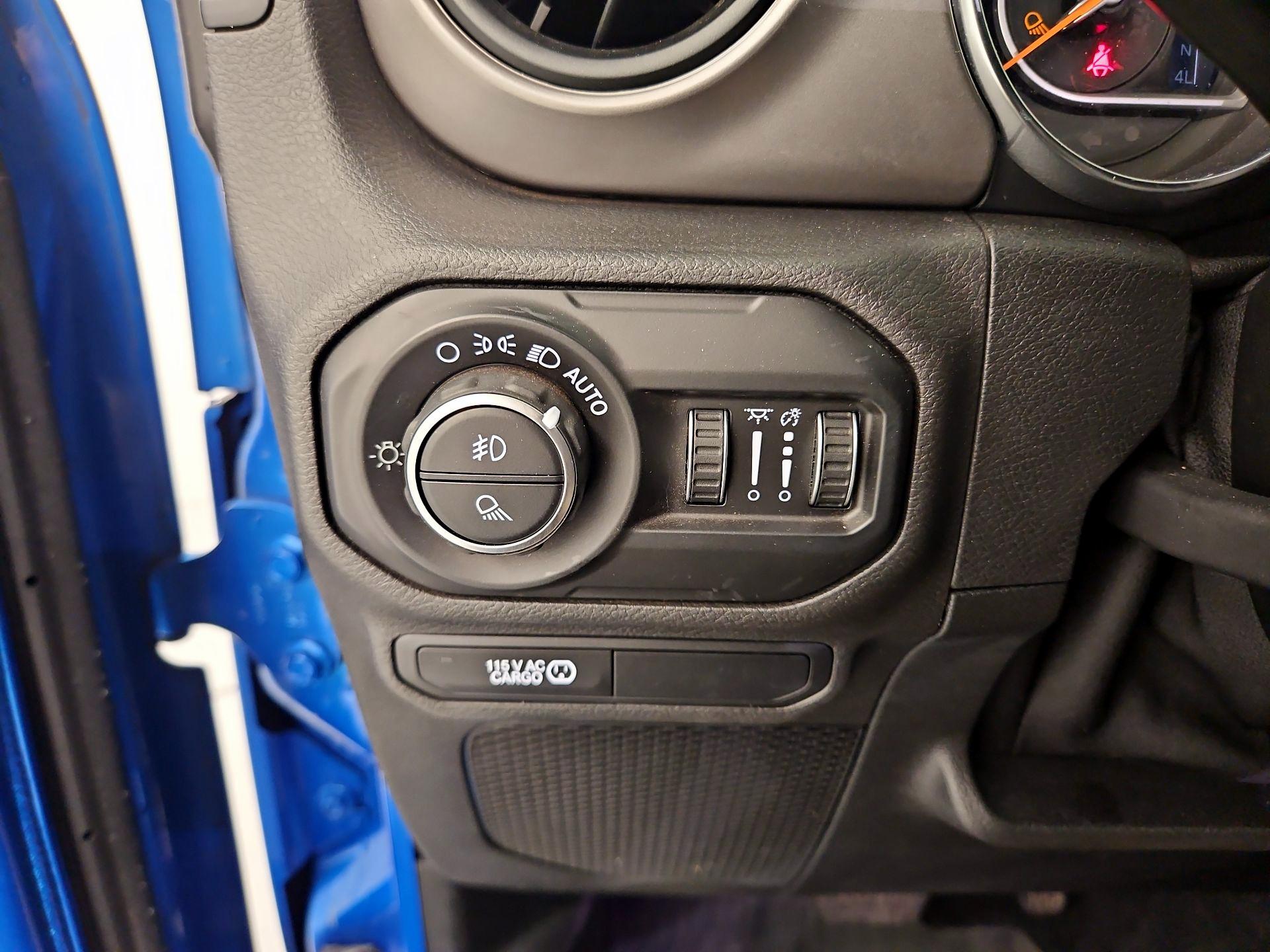 Thumbnail: 2020 Jeep Gladiator - 13