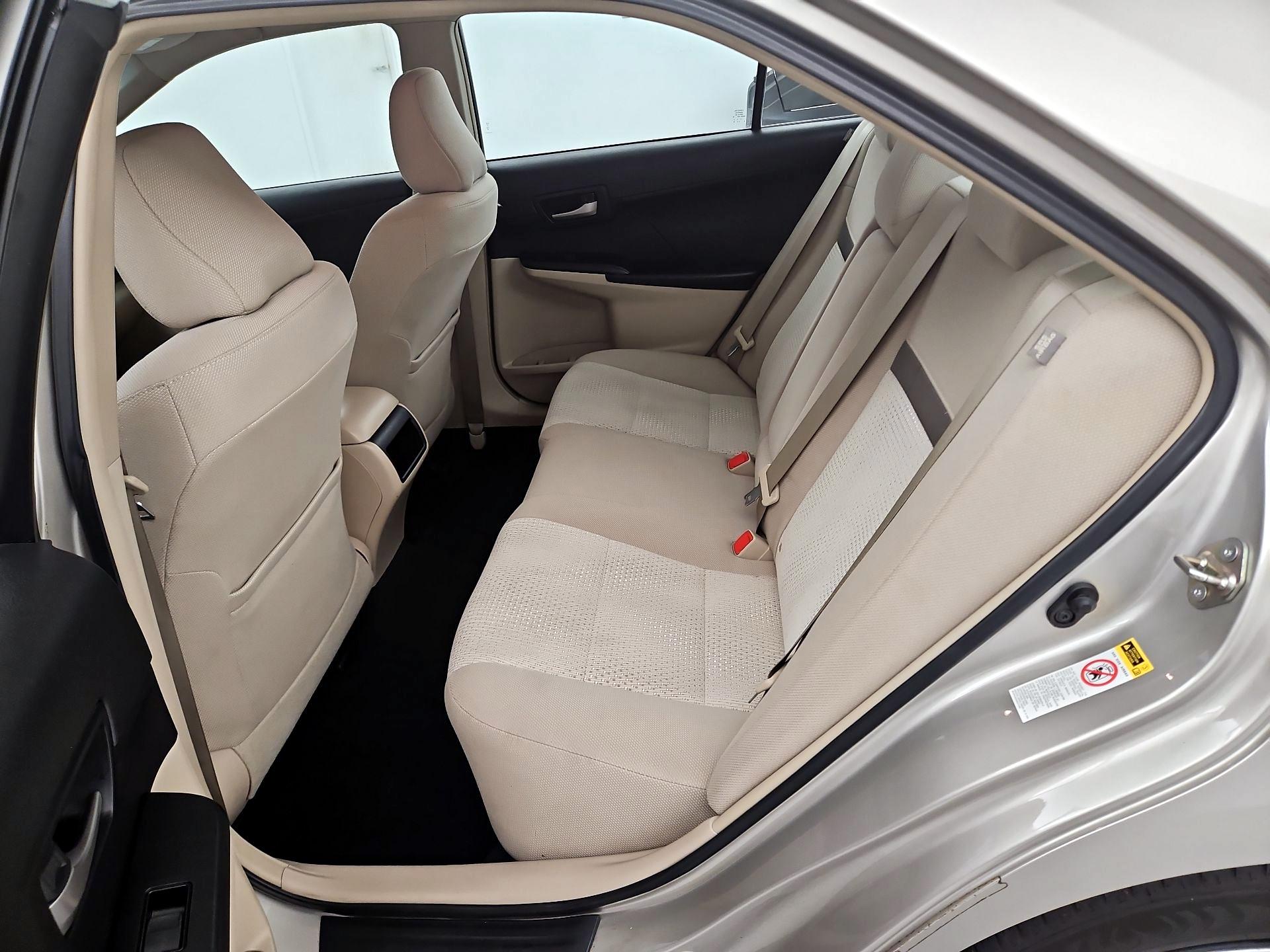 Thumbnail: 2014 Toyota Camry - 18