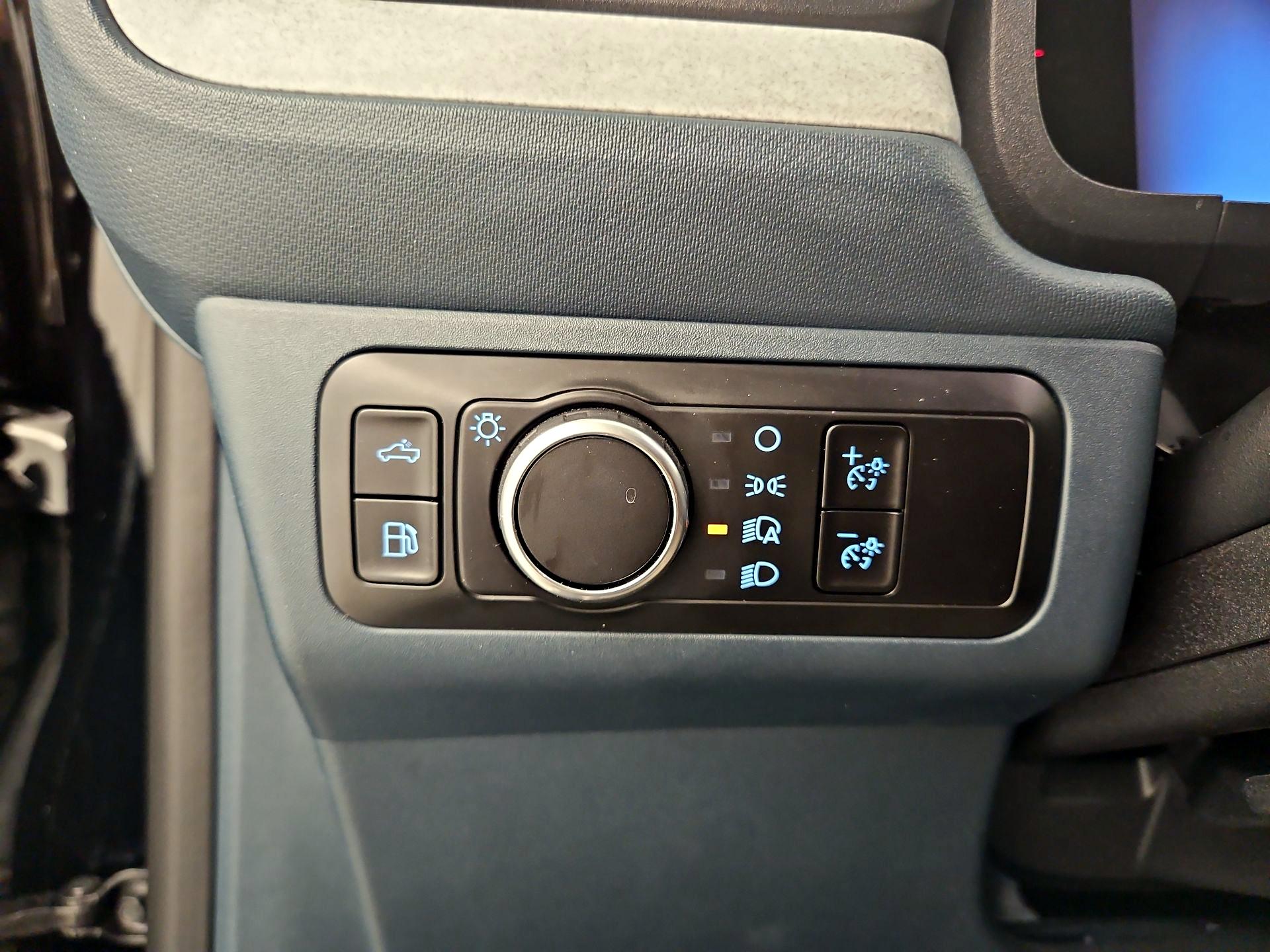 Thumbnail: 2025 Ford Maverick - 13