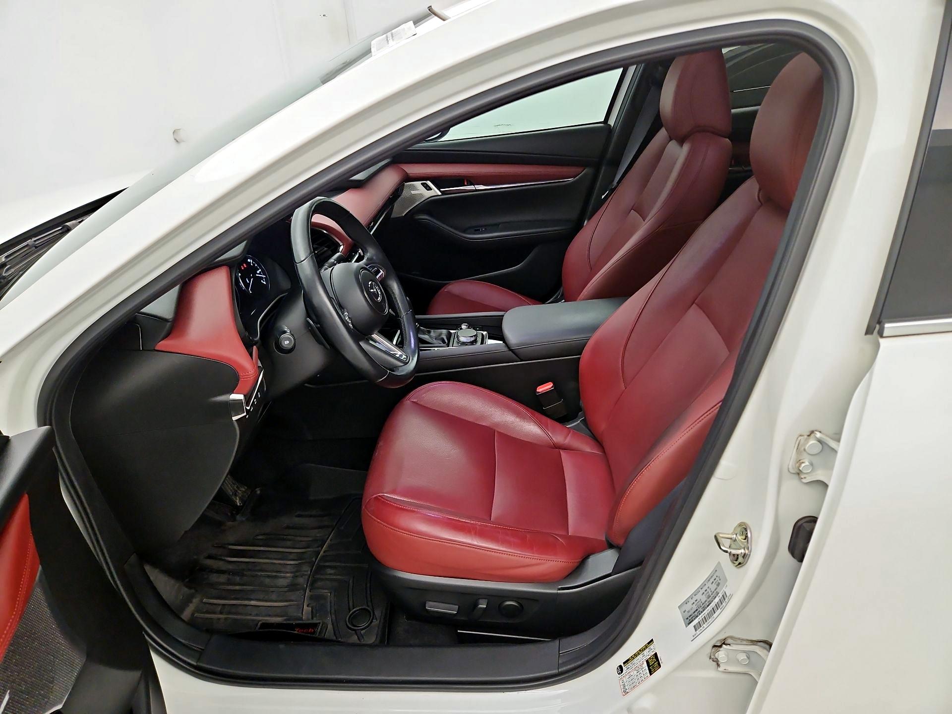 Thumbnail: 2021 Mazda Mazda3 - 11