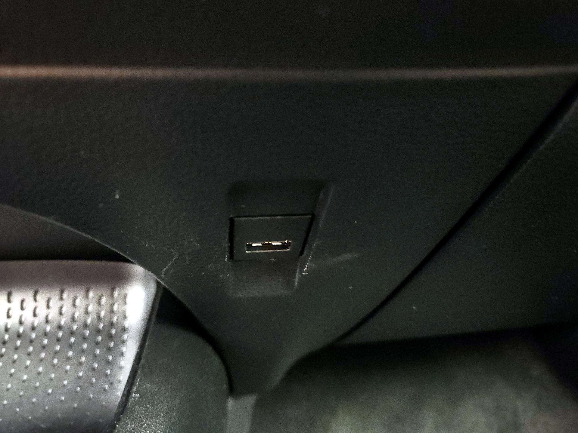 Thumbnail: 2021 Toyota Corolla - 18