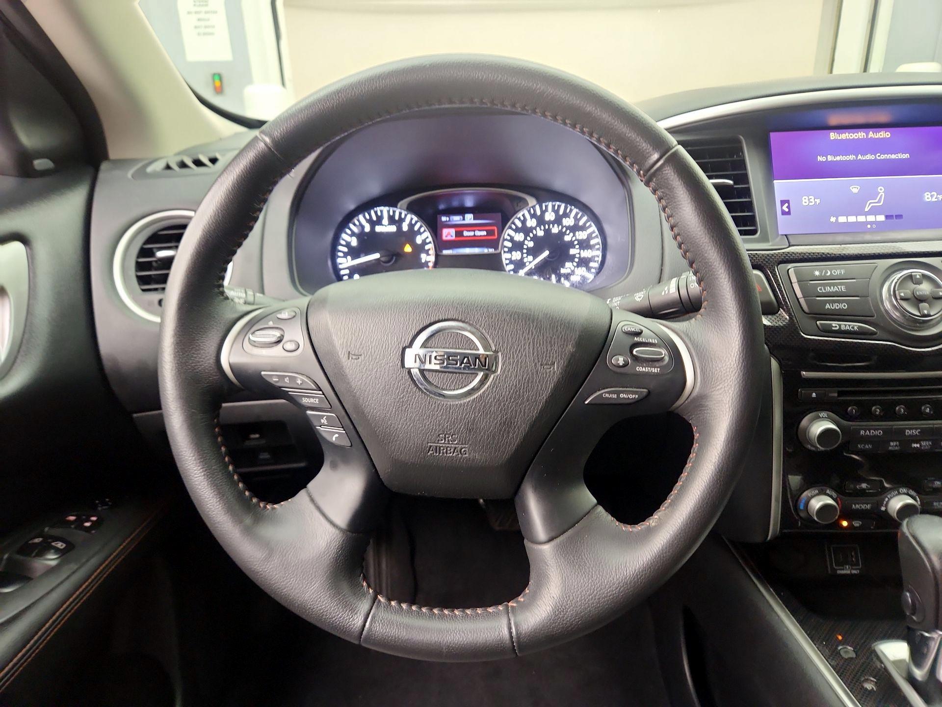 Thumbnail: 2020 Nissan Pathfinder - 10