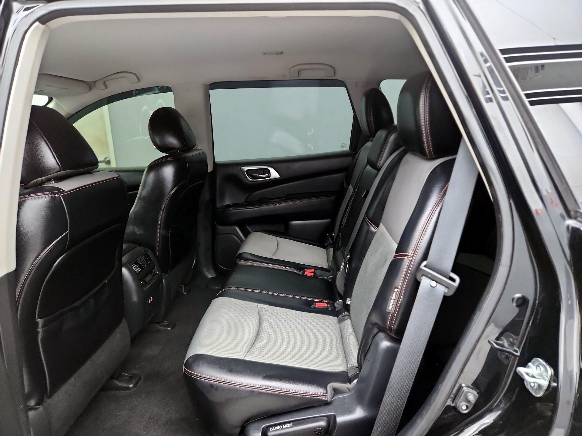 Thumbnail: 2020 Nissan Pathfinder - 18