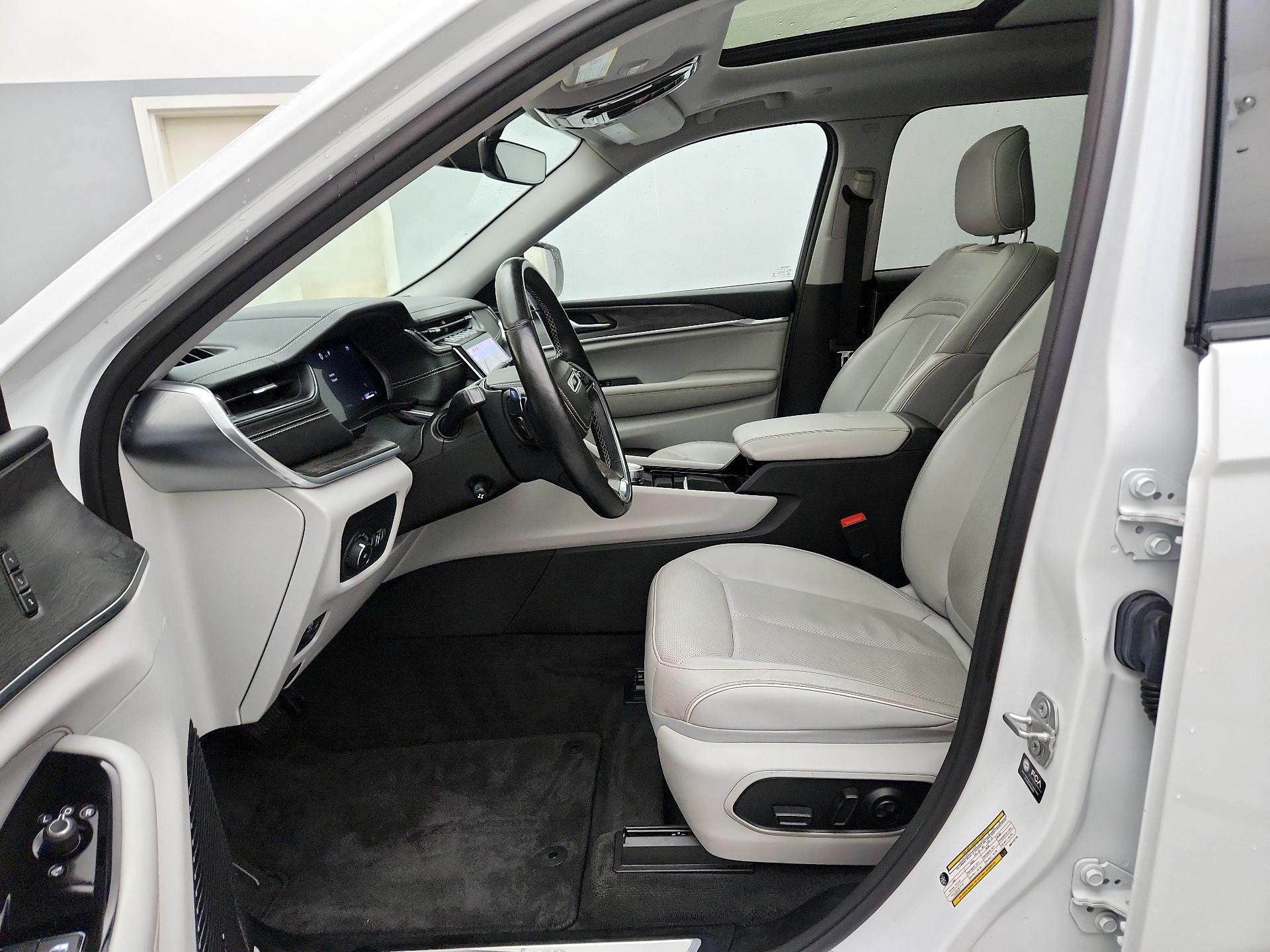 Thumbnail: 2021 Jeep Grand Cherokee L - 11