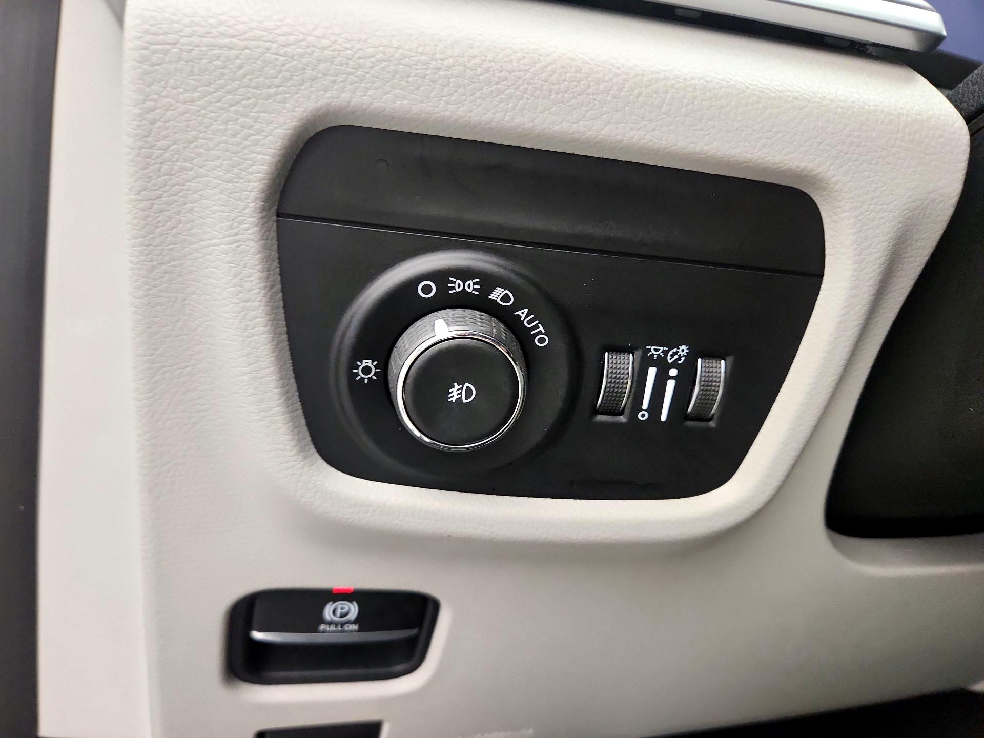 Thumbnail: 2021 Jeep Grand Cherokee L - 13