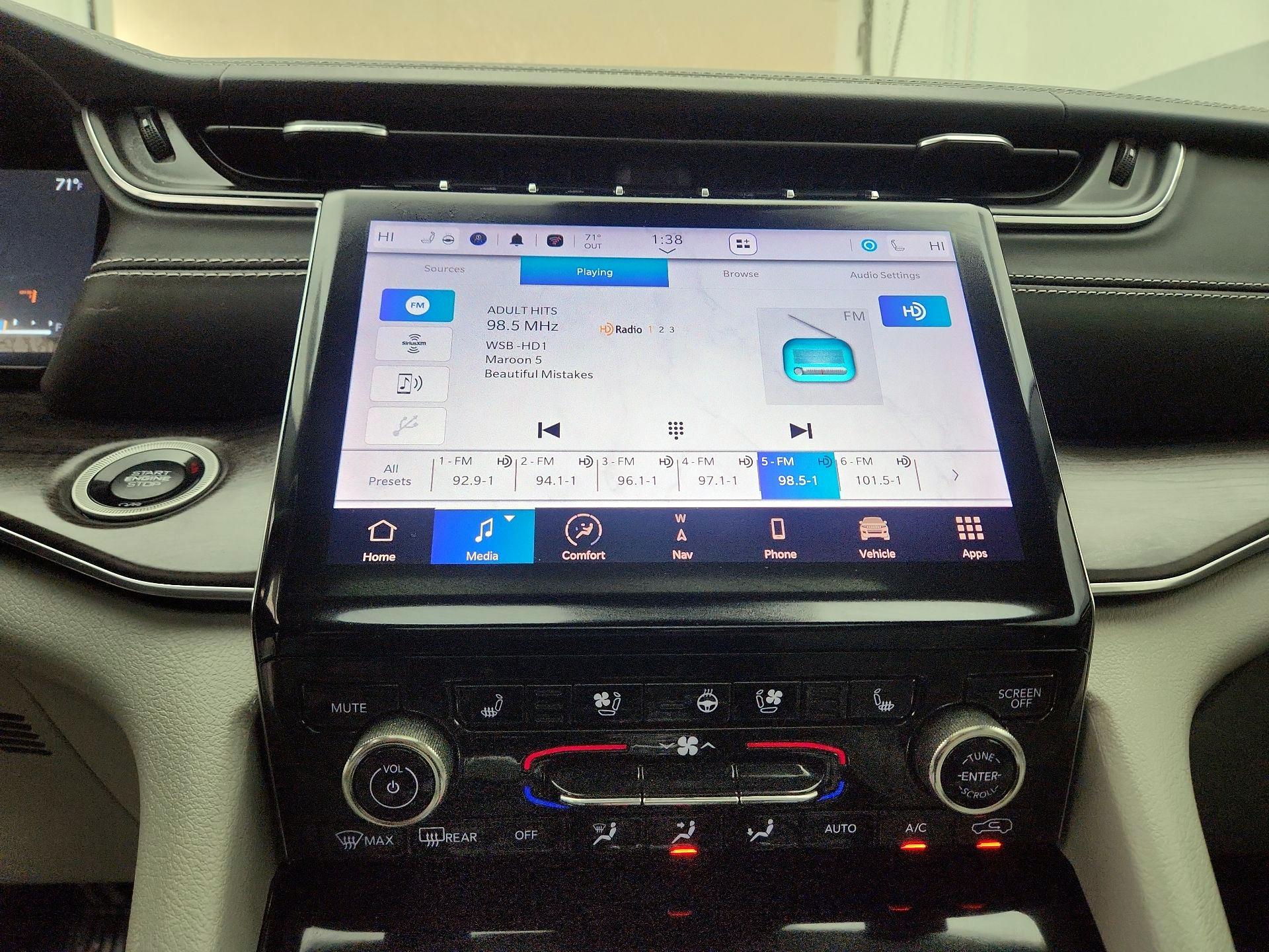 Thumbnail: 2021 Jeep Grand Cherokee L - 16