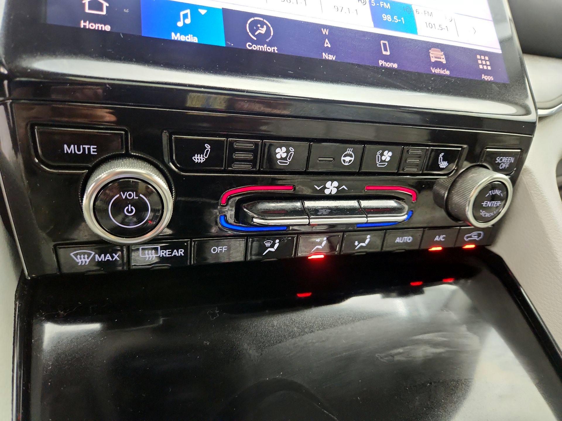 Thumbnail: 2021 Jeep Grand Cherokee L - 17