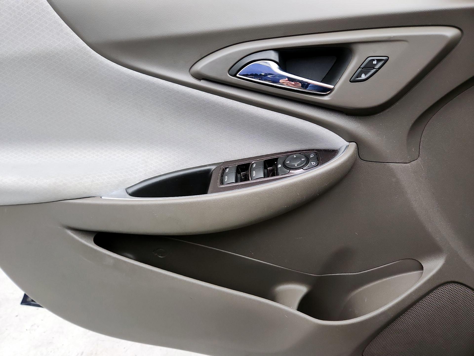 Thumbnail: 2020 Chevrolet Malibu - 12