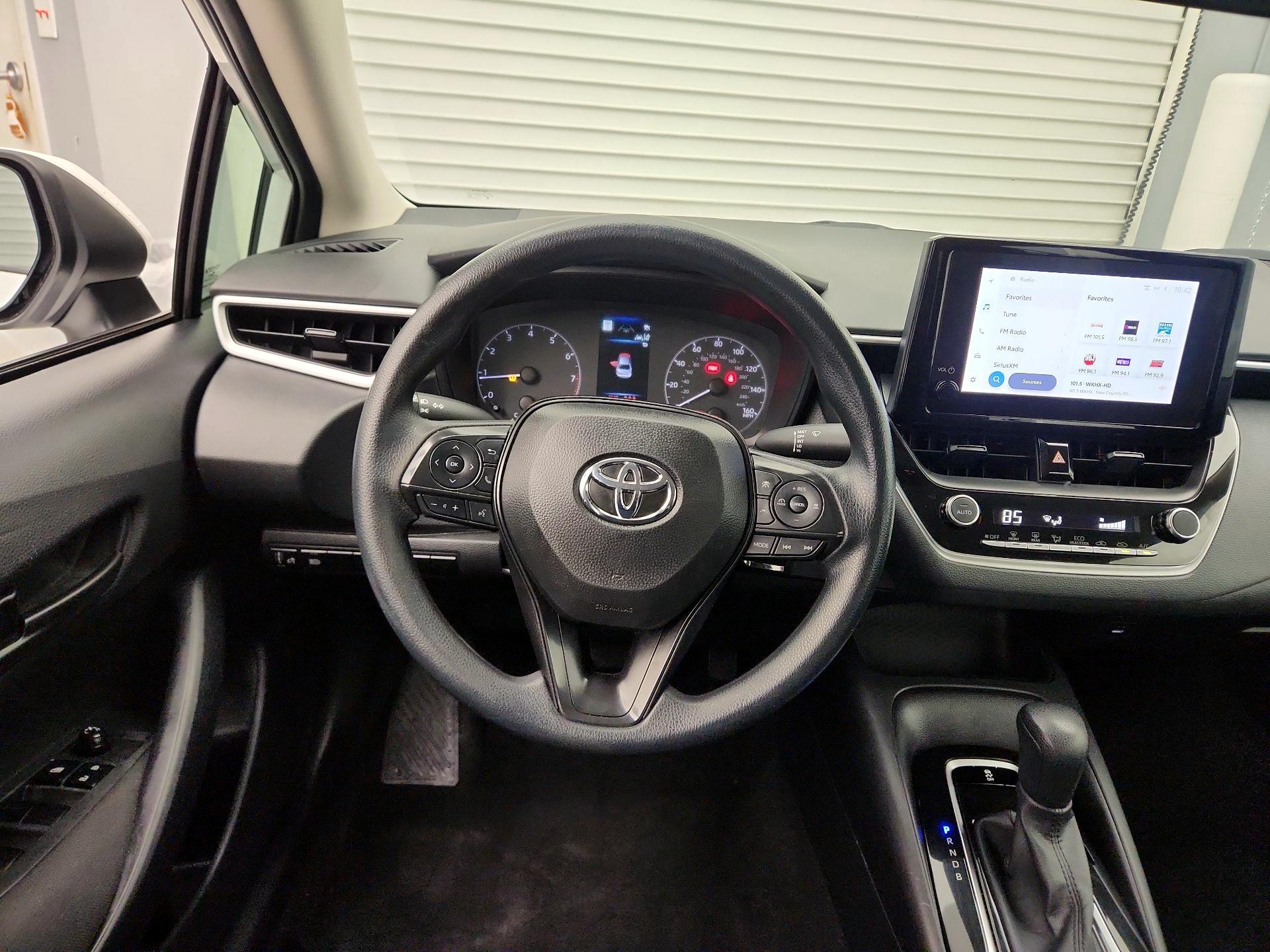 Thumbnail: 2025 Toyota Corolla - 10