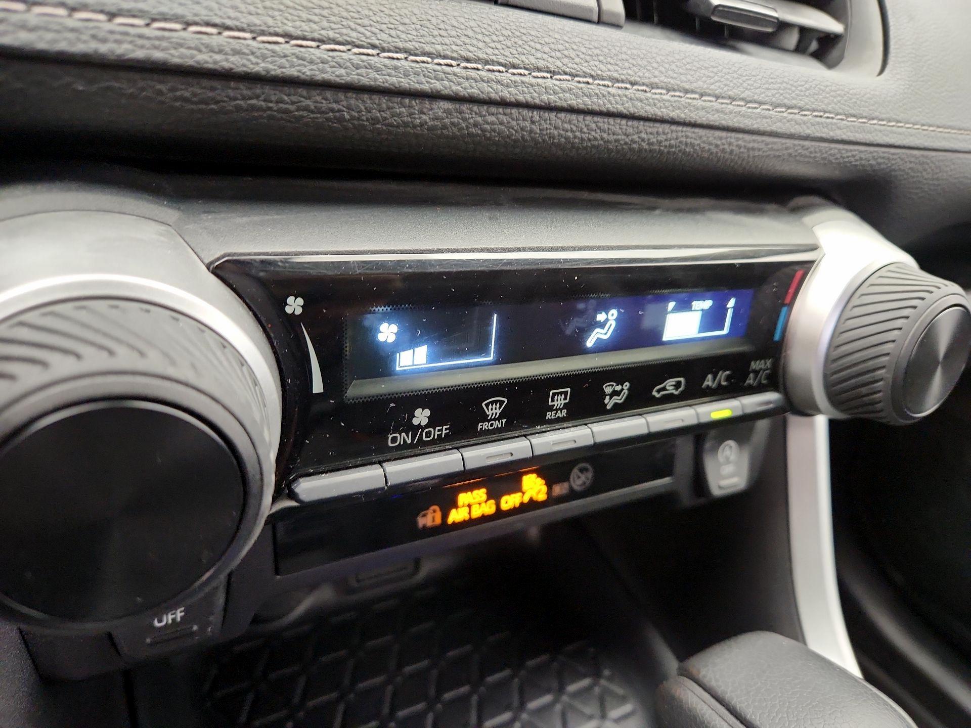 Thumbnail: 2025 Toyota RAV4 - 16