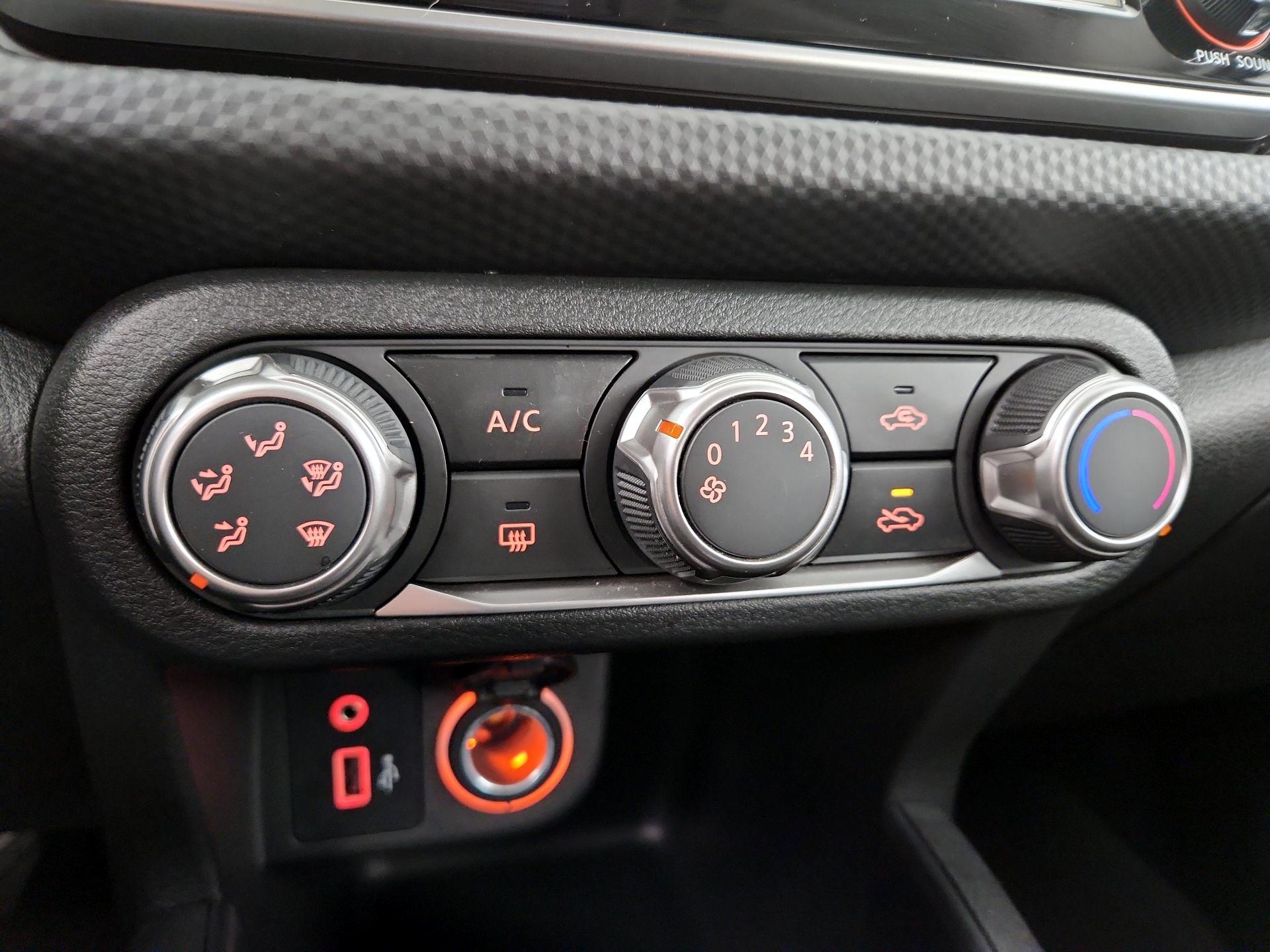 Thumbnail: 2023 Nissan Kicks - 16