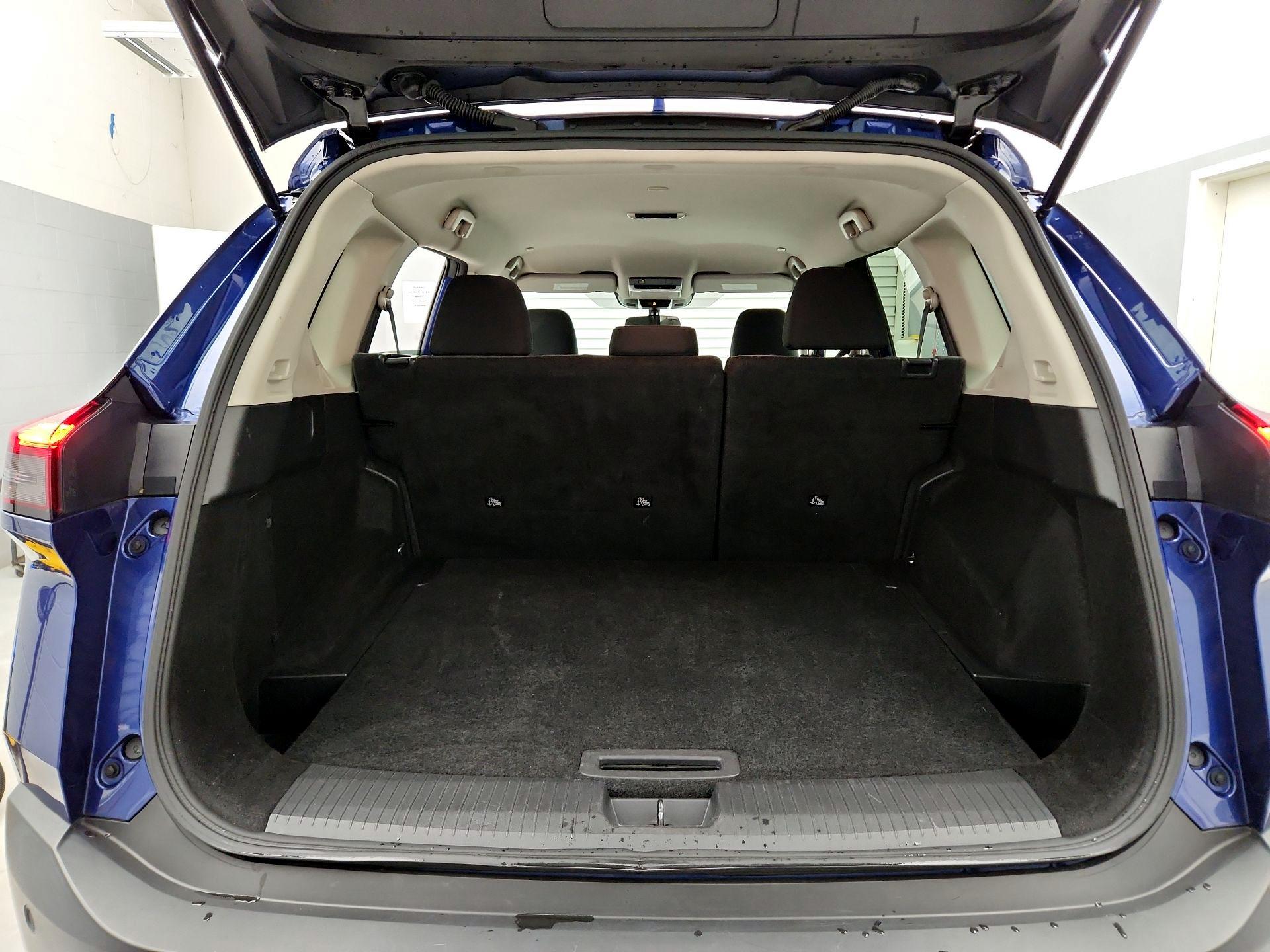 Thumbnail: 2023 Nissan Rogue - 20