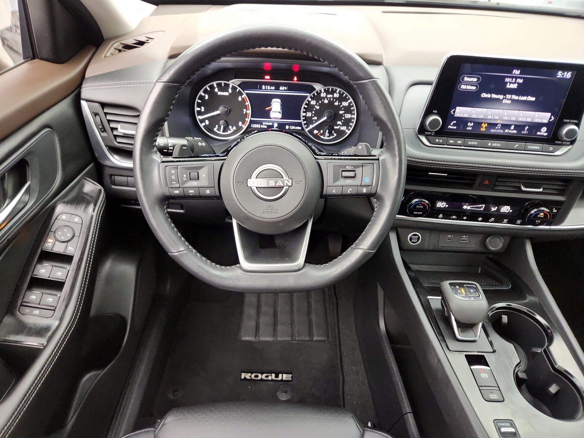 Thumbnail: 2023 Nissan Rogue - 10