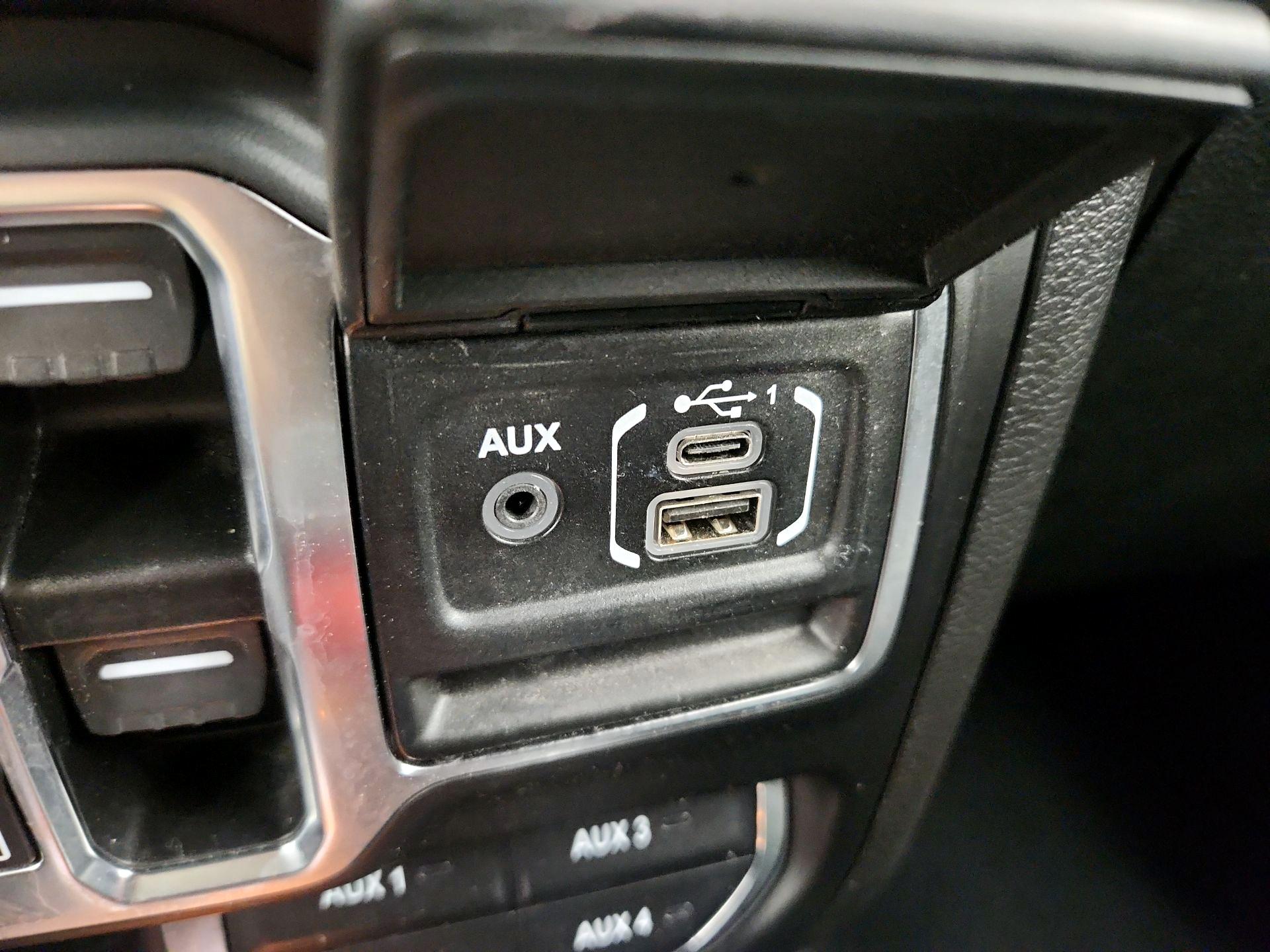 Thumbnail: 2023 Jeep Wrangler - 19