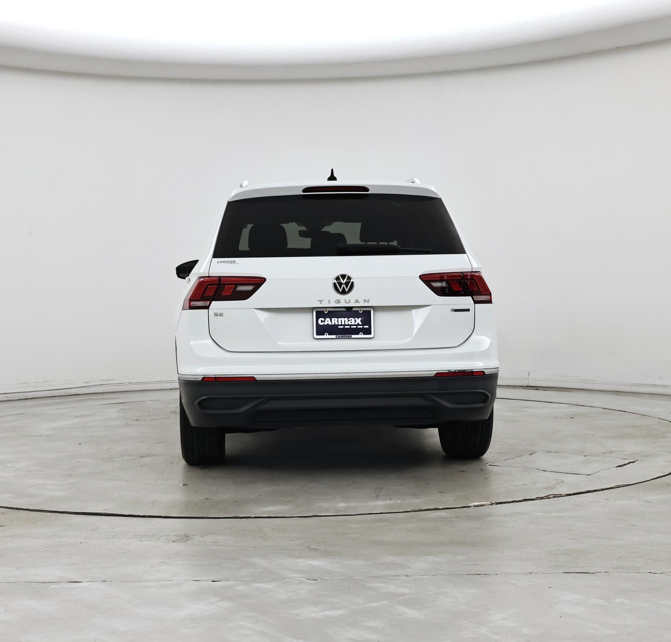 Thumbnail: 2022 Volkswagen Tiguan - 6