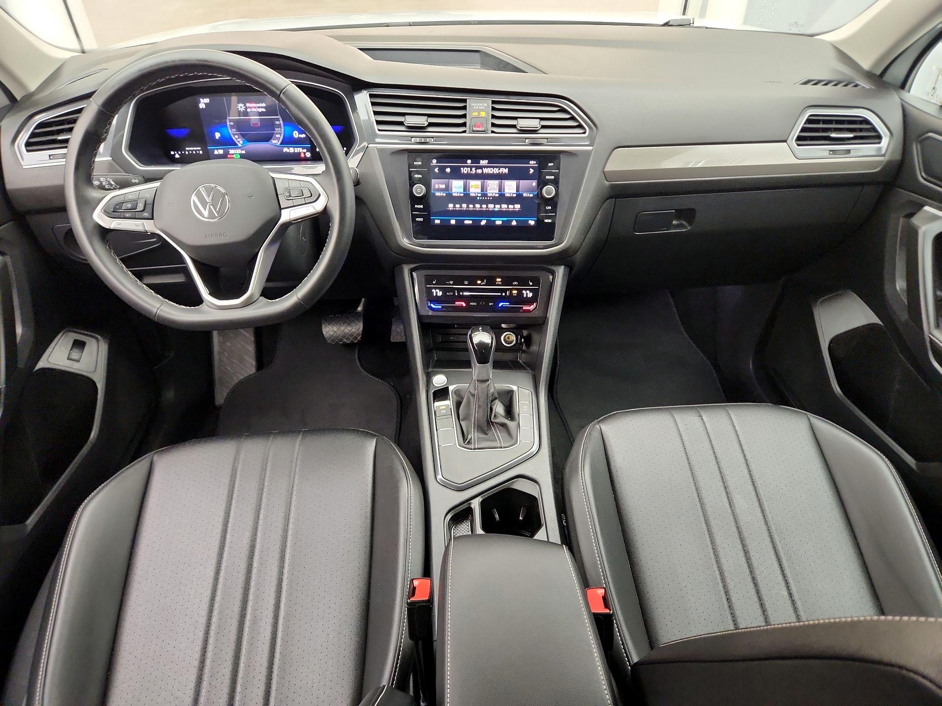 Thumbnail: 2024 Volkswagen Tiguan - 9