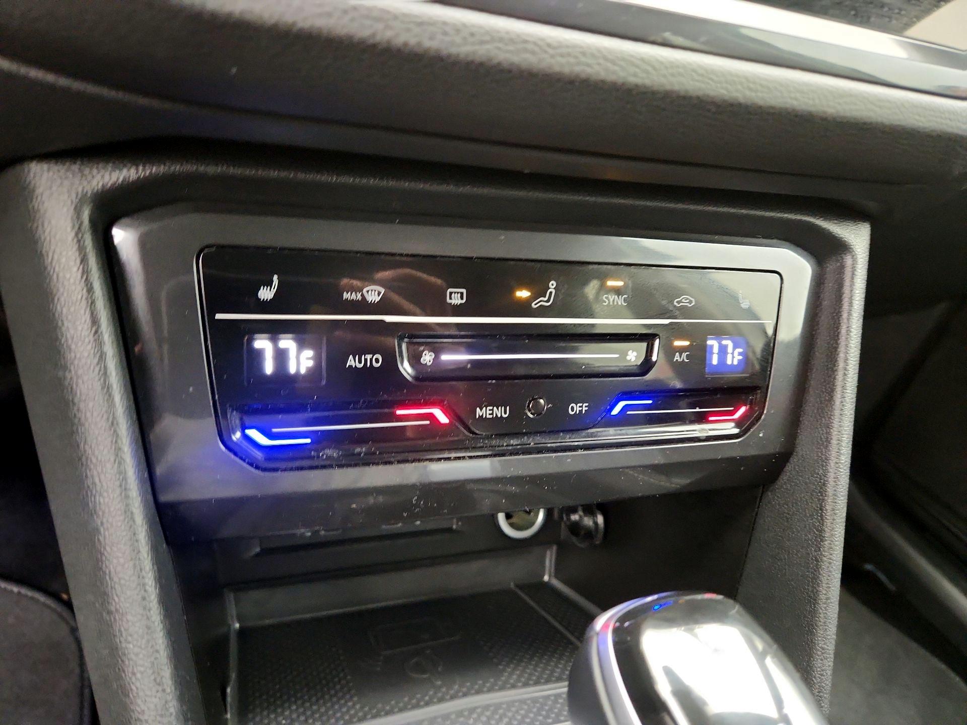 Thumbnail: 2024 Volkswagen Tiguan - 16