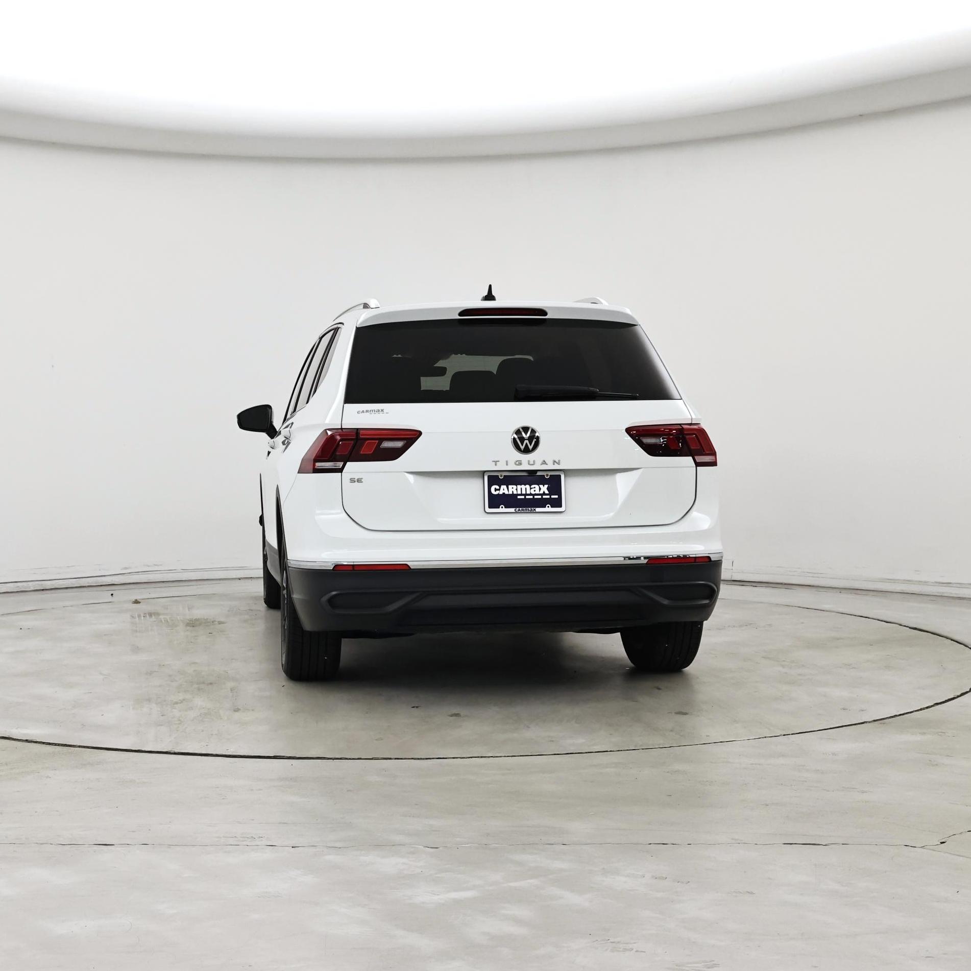 Thumbnail: 2024 Volkswagen Tiguan - 6