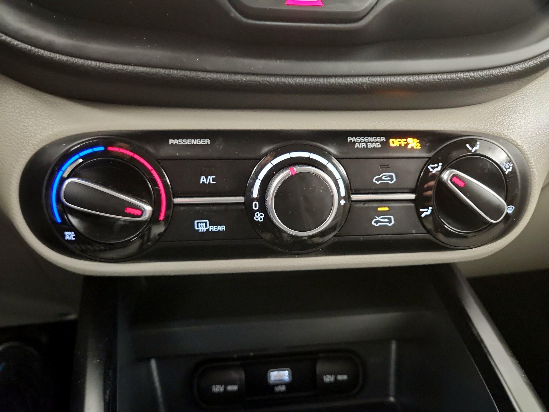 Thumbnail: 2023 Kia Soul - 16