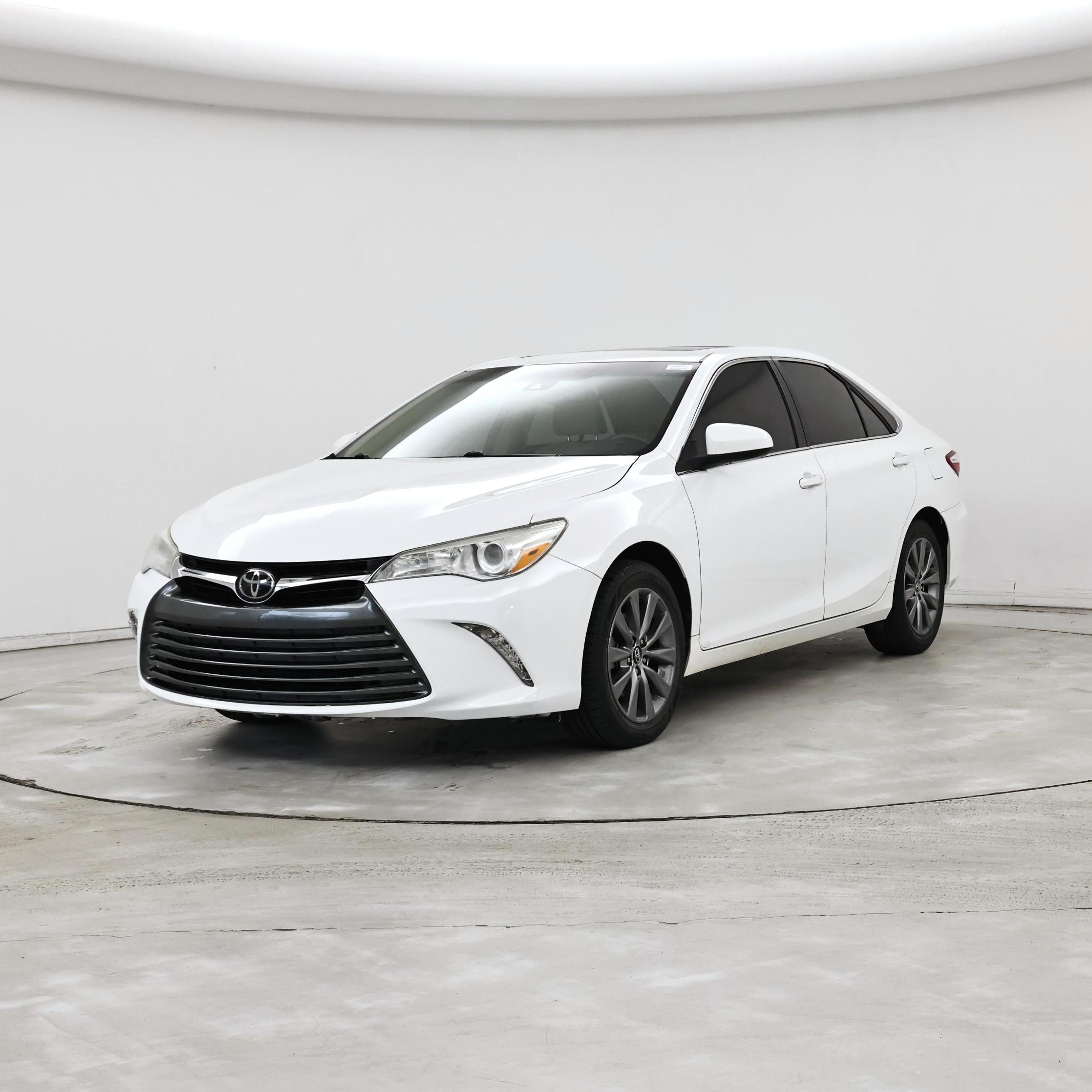 Thumbnail: 2017 Toyota Camry - 4