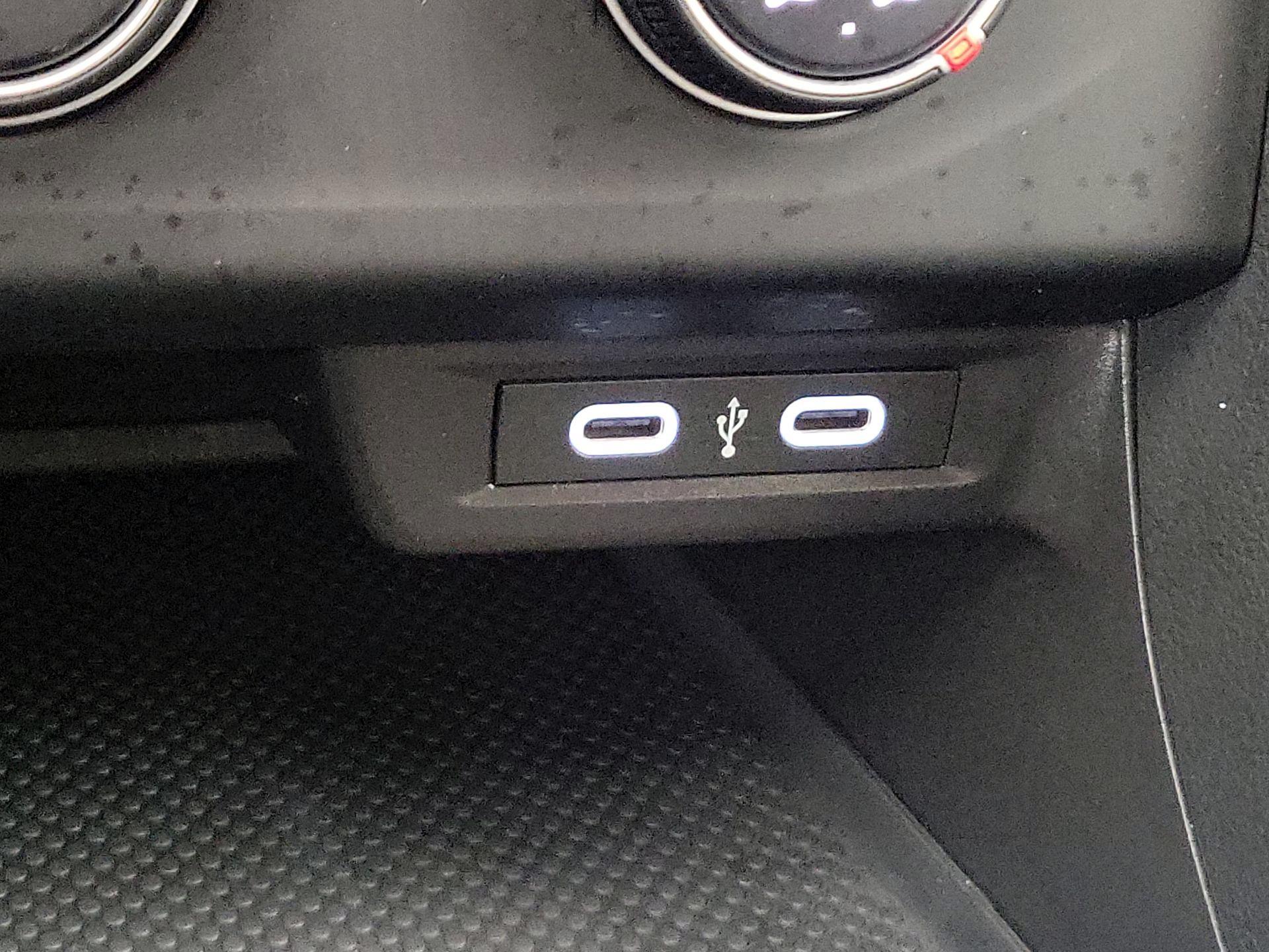 Thumbnail: 2024 Volkswagen Jetta - 18