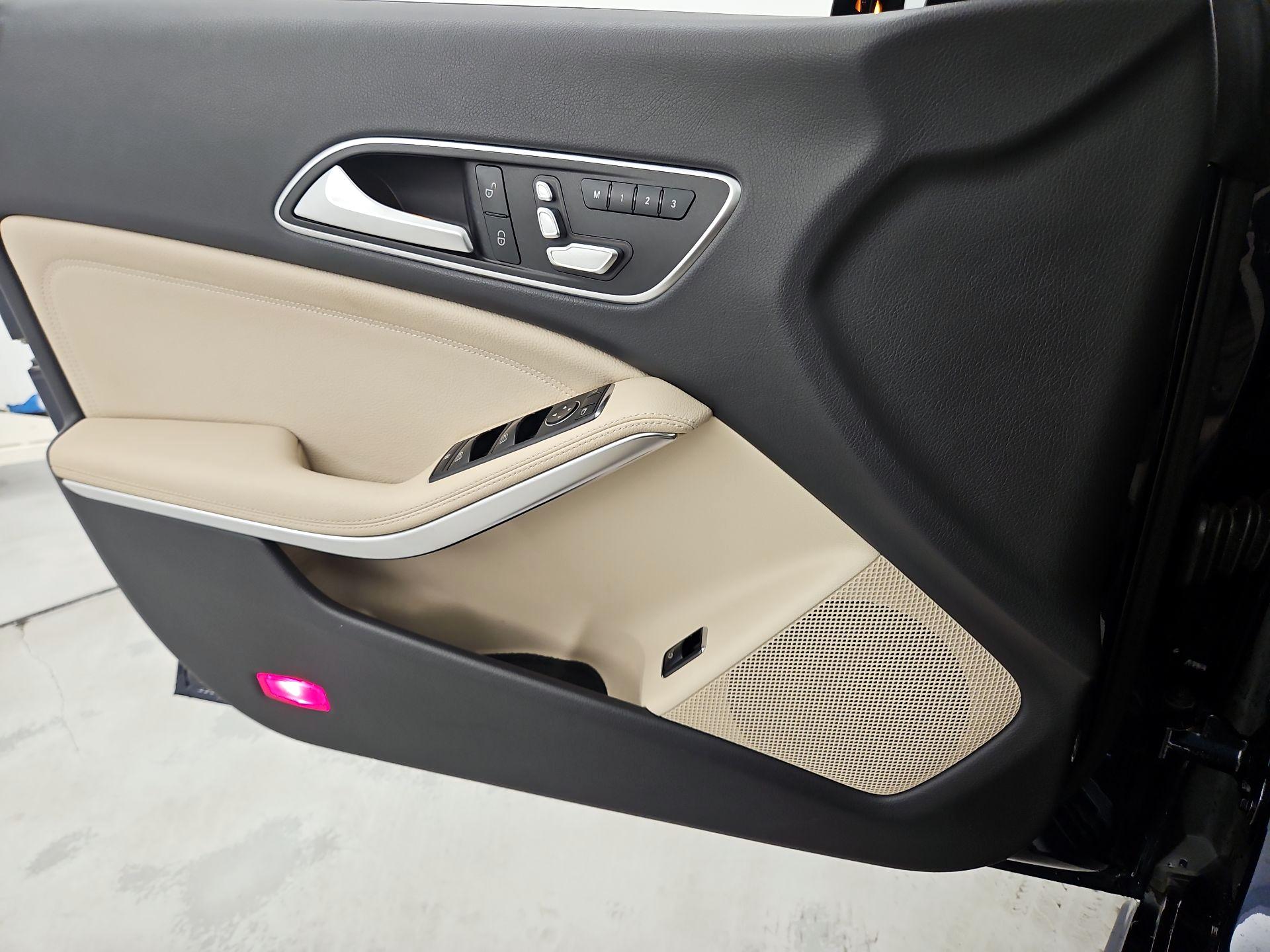 Thumbnail: 2019 Mercedes-Benz CLA - 12