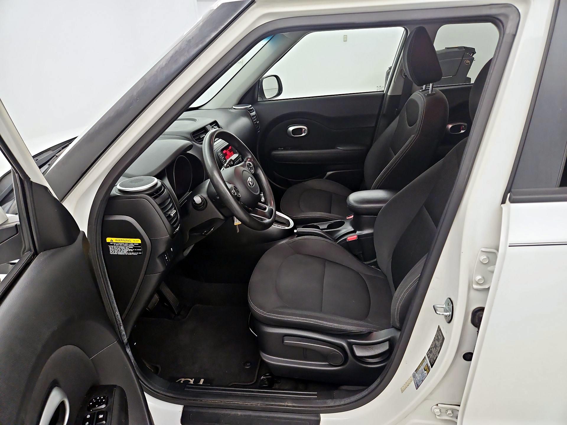 Thumbnail: 2015 Kia Soul - 11