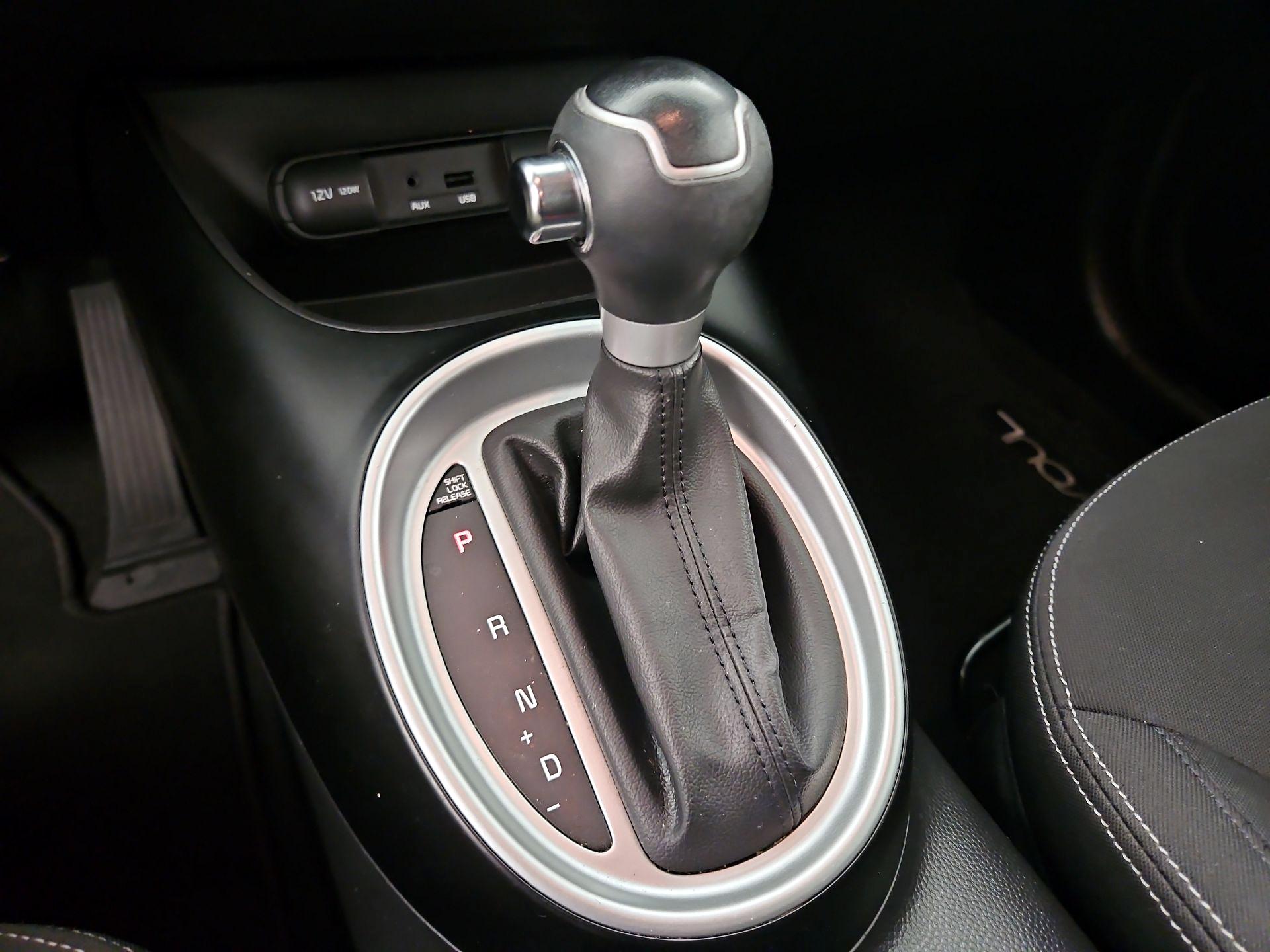 Thumbnail: 2015 Kia Soul - 16