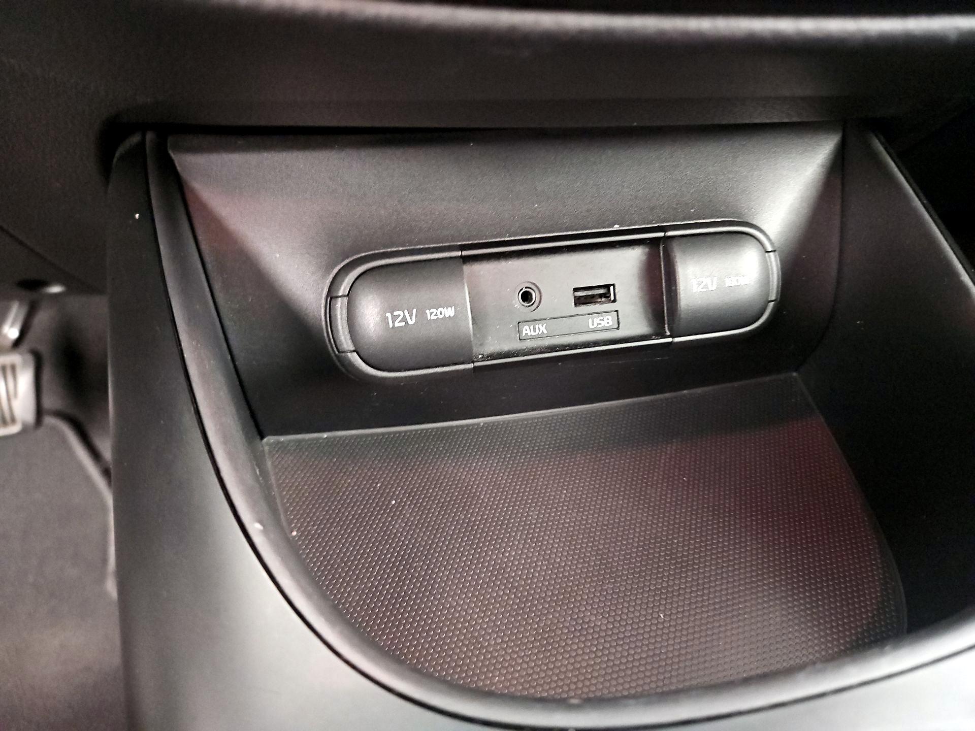 Thumbnail: 2015 Kia Soul - 17