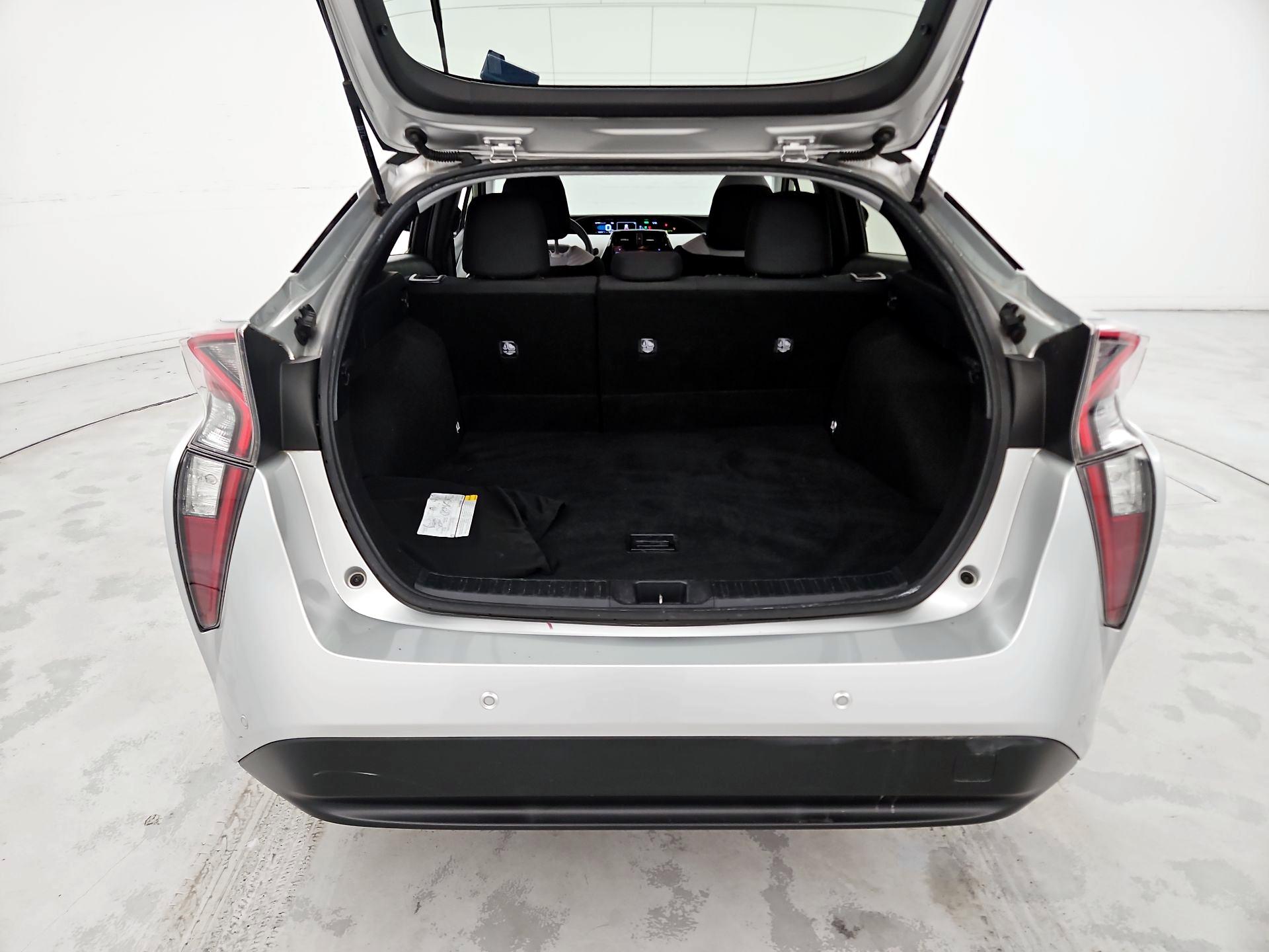 Thumbnail: 2018 Toyota Prius - 19