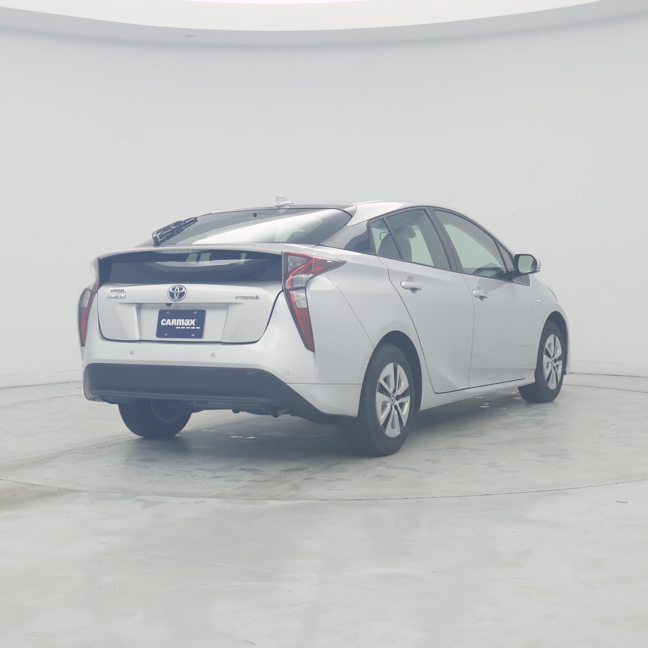 Thumbnail: 2018 Toyota Prius - 8