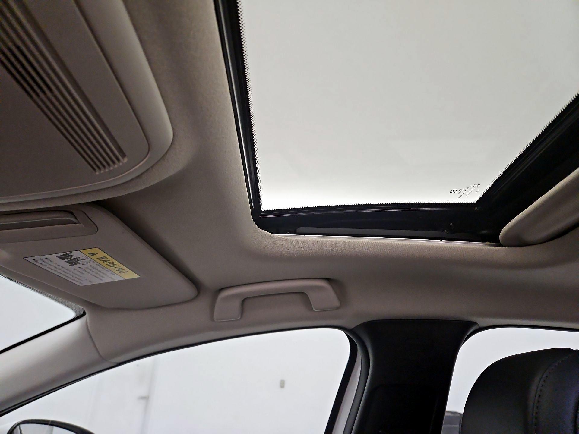 Thumbnail: 2023 Mazda Mazda3 - 18