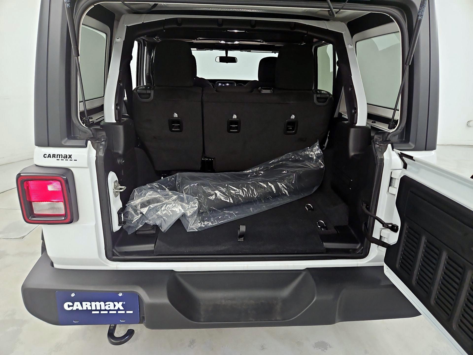 Thumbnail: 2023 Jeep Wrangler - 20