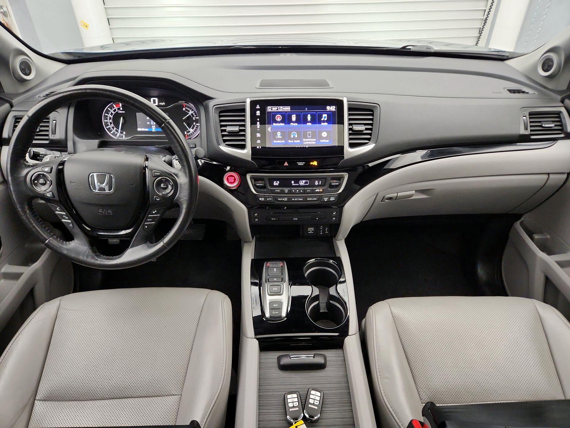 Thumbnail: 2018 Honda Pilot - 9