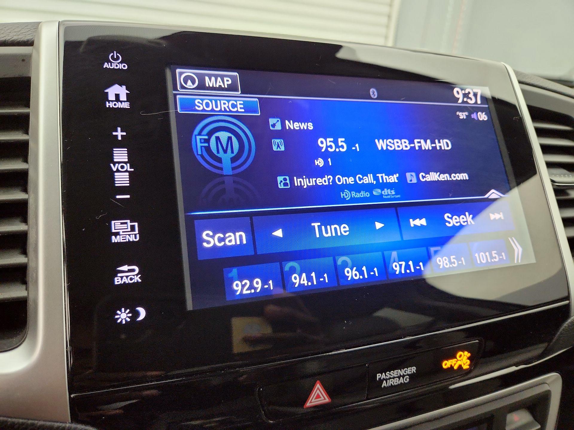 Thumbnail: 2018 Honda Pilot - 16