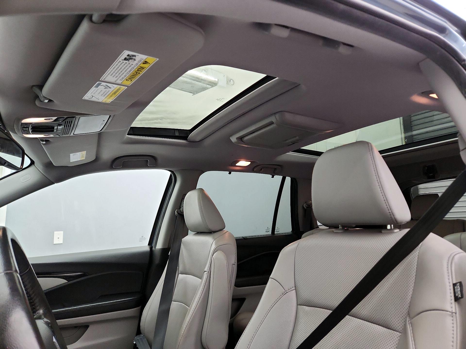 Thumbnail: 2018 Honda Pilot - 20