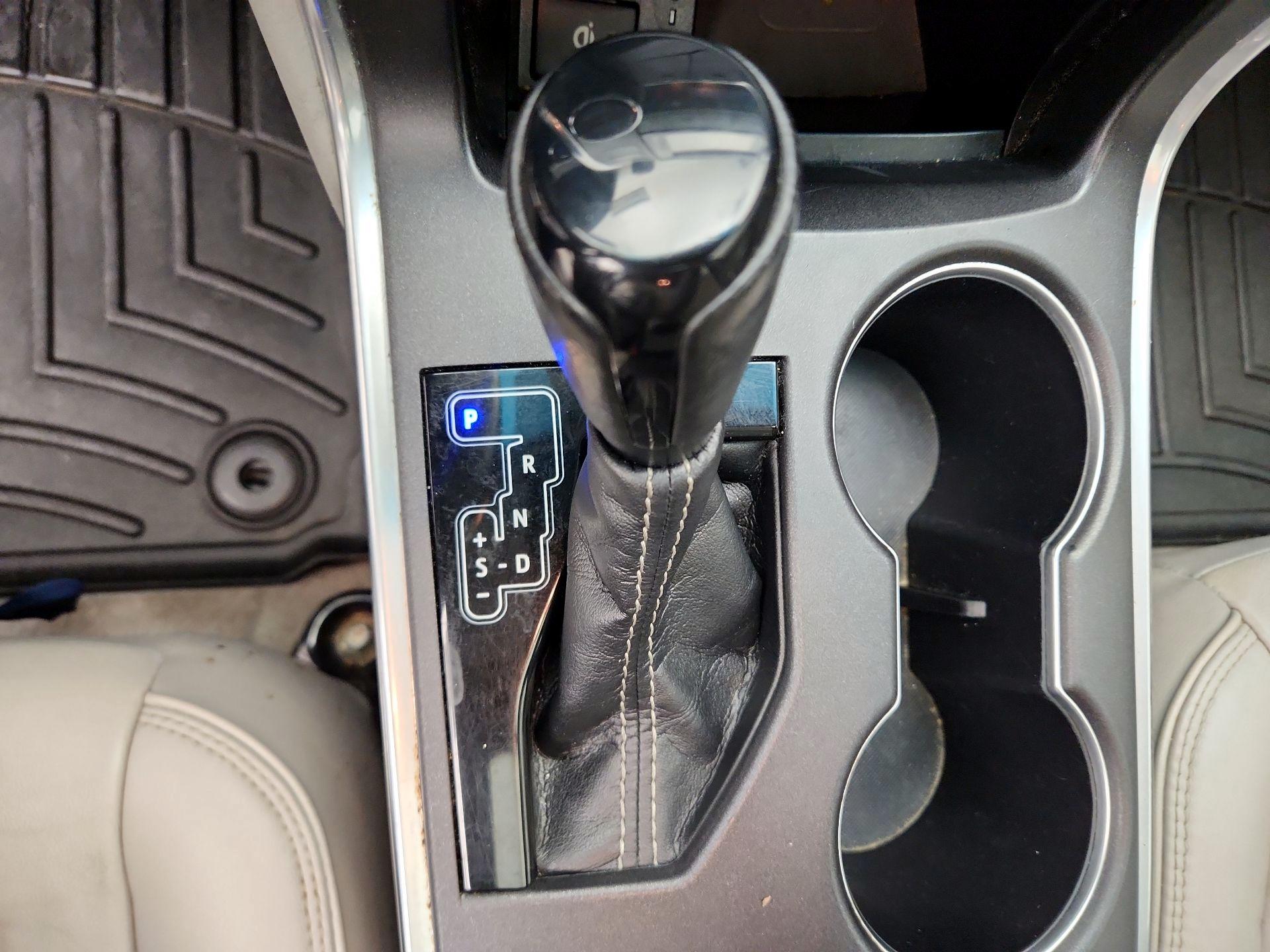 Thumbnail: 2017 Toyota Camry - 17