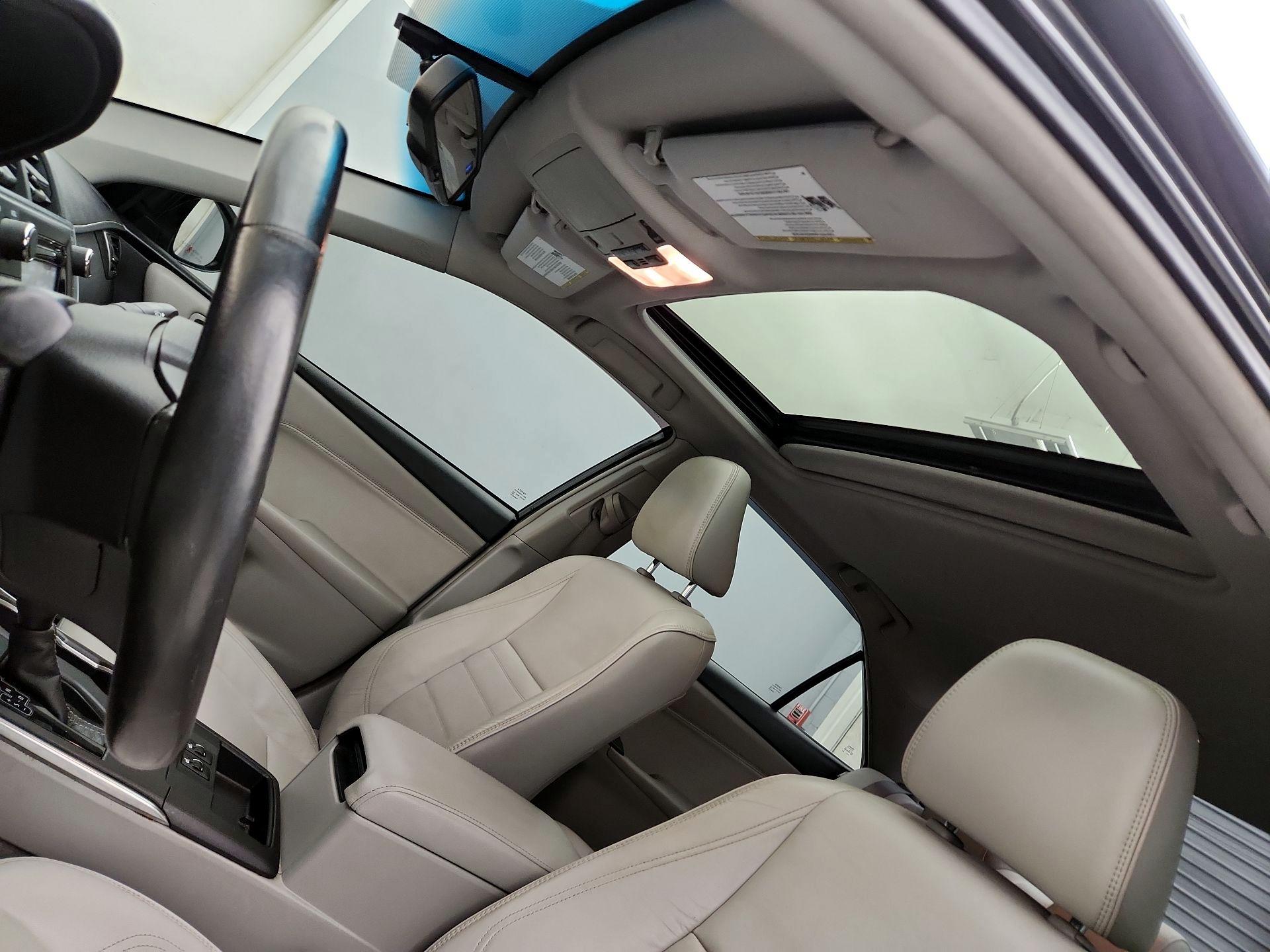 Thumbnail: 2017 Toyota Camry - 19