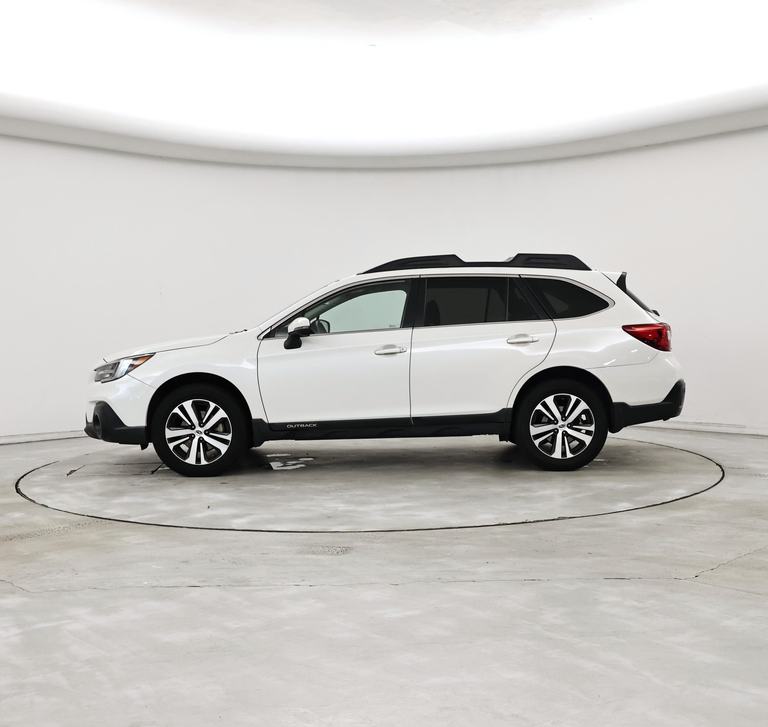 Thumbnail: 2019 Subaru Outback - 3