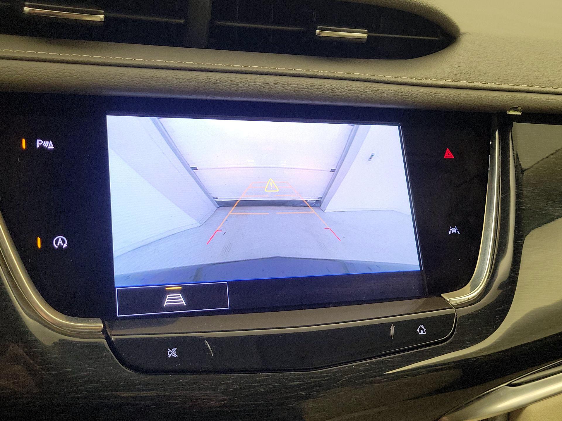 Thumbnail: 2023 Cadillac XT6 - 15