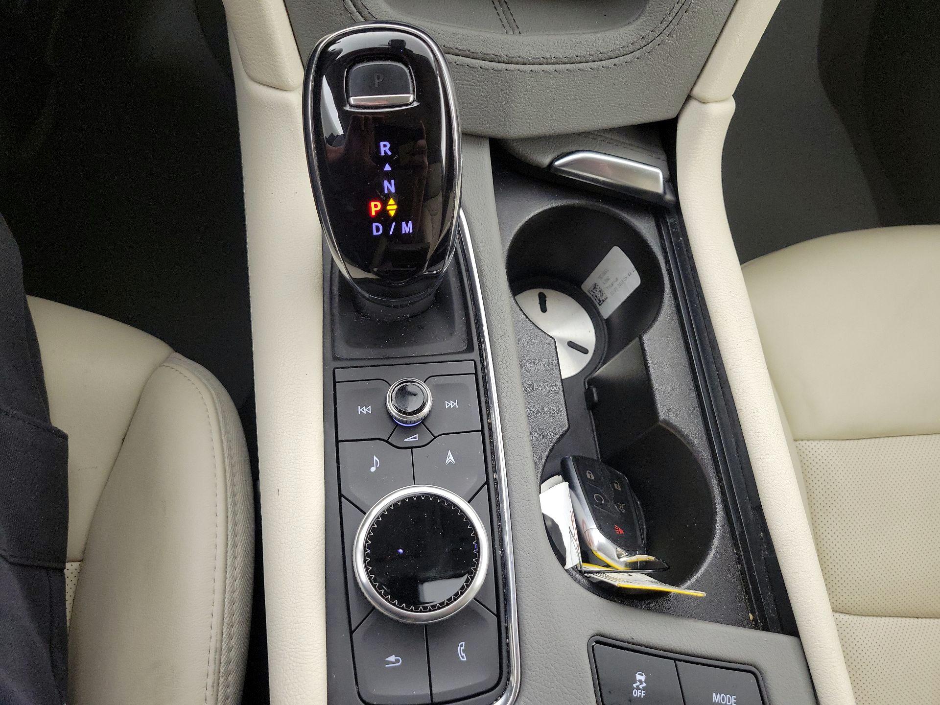 Thumbnail: 2023 Cadillac XT6 - 18
