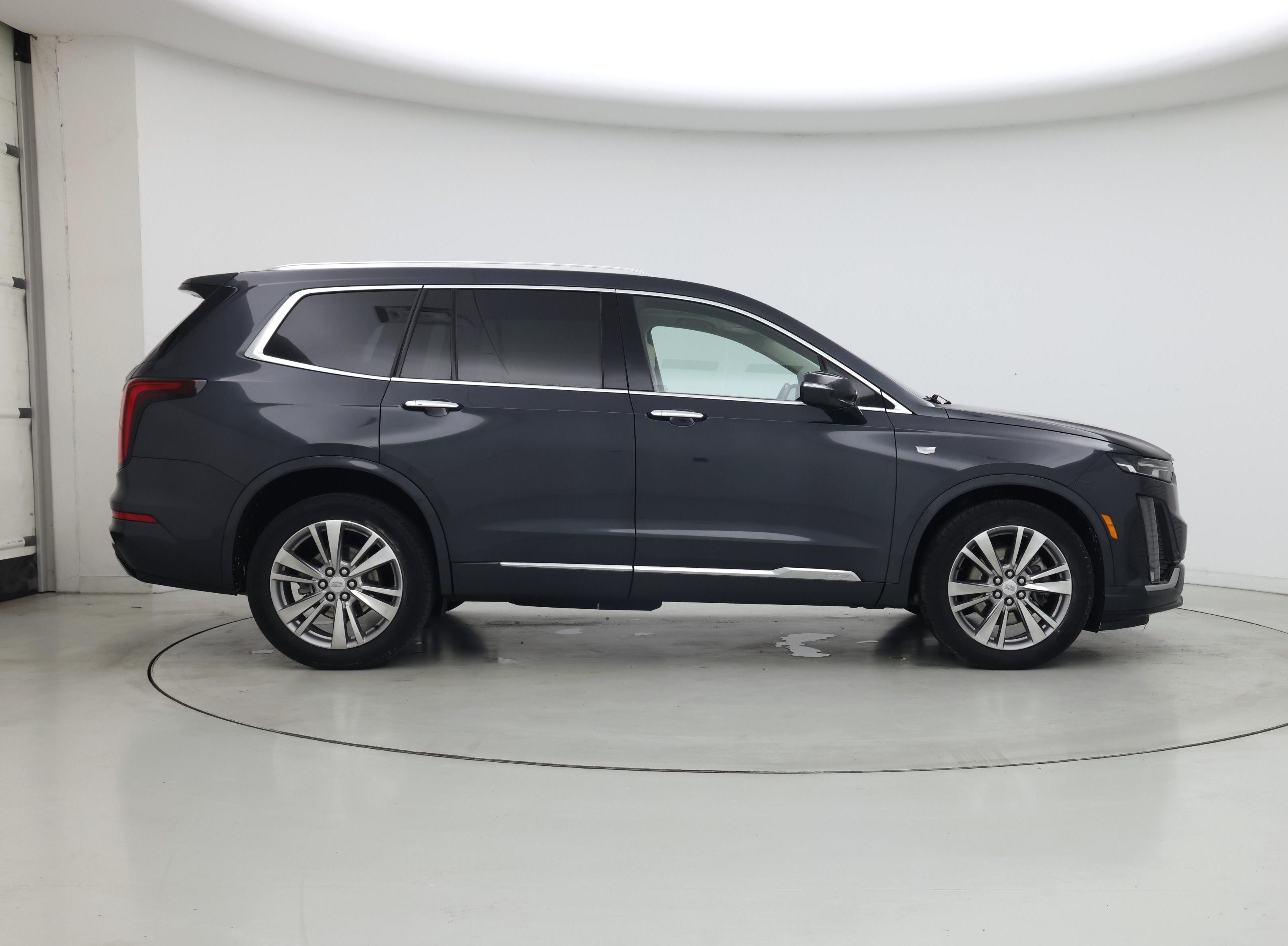 Thumbnail: 2023 Cadillac XT6 - 7