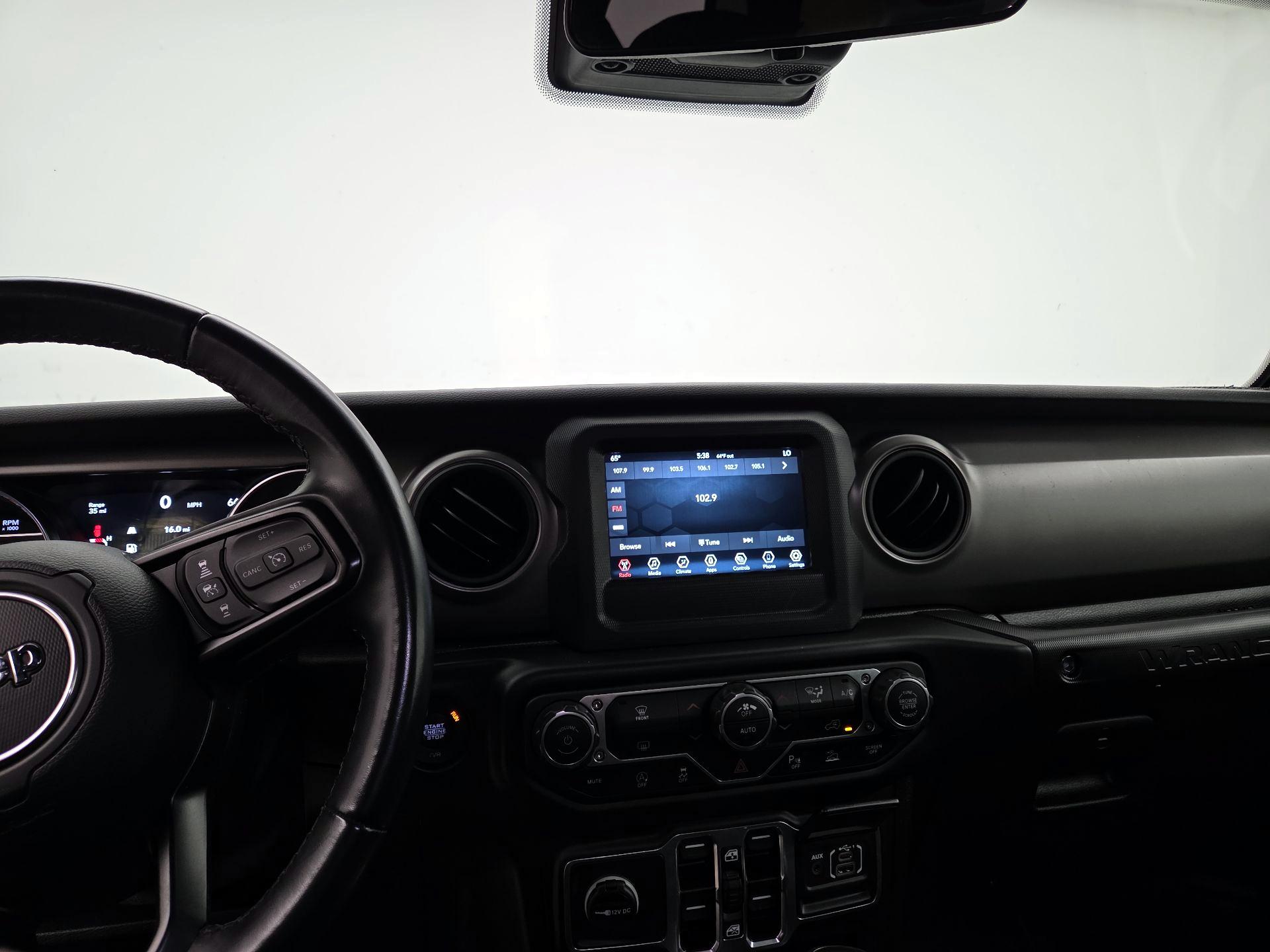 Thumbnail: 2021 Jeep Wrangler - 9