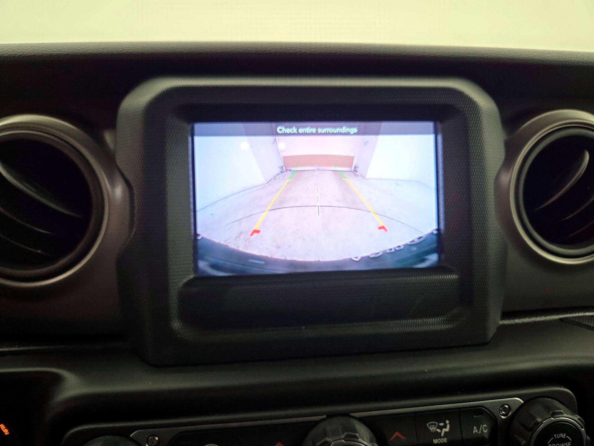 Thumbnail: 2021 Jeep Wrangler - 14