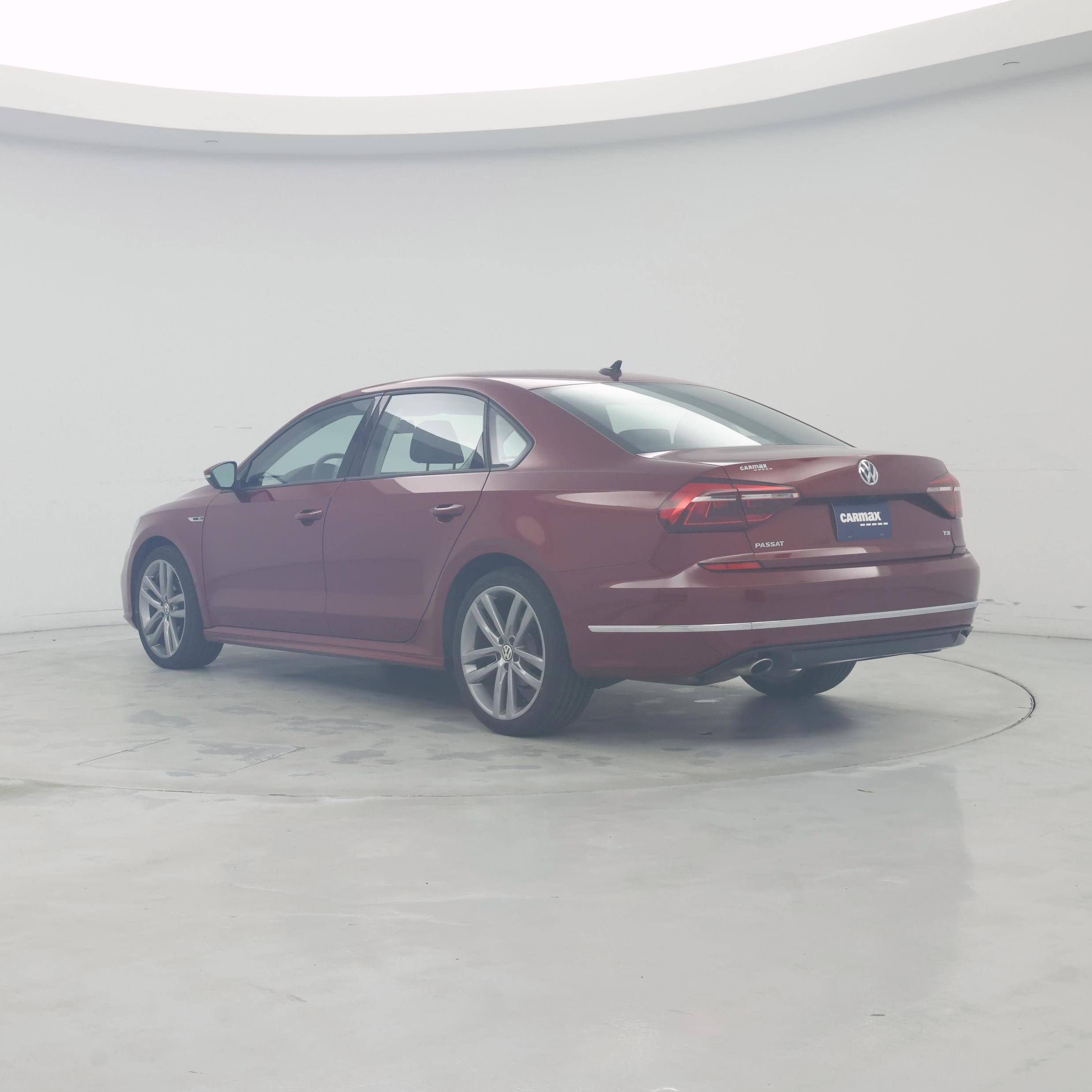 Thumbnail: 2018 Volkswagen Passat - 2